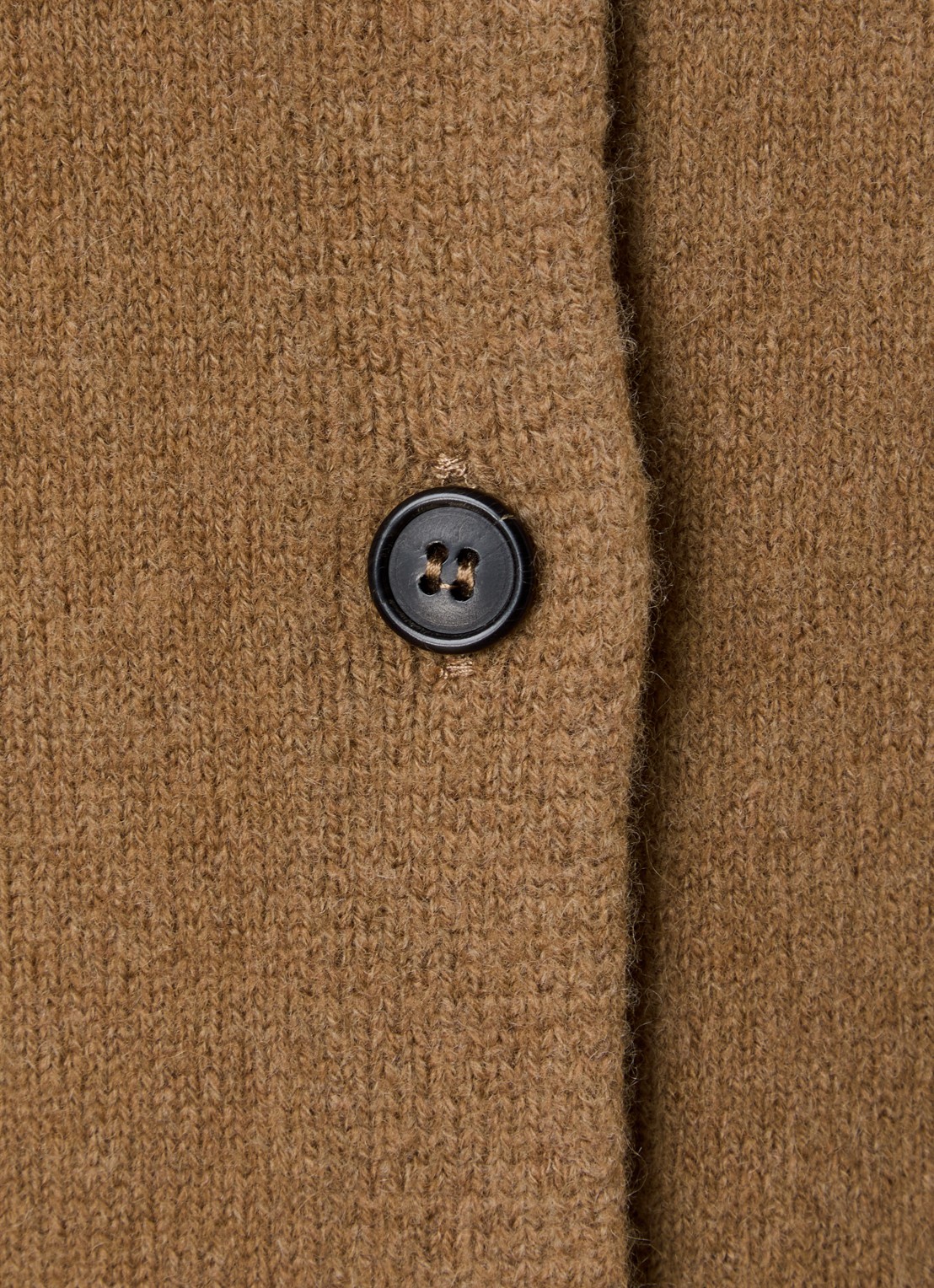 Róhe Fijngebreid vest in kasjmierblend - detail 2 camel