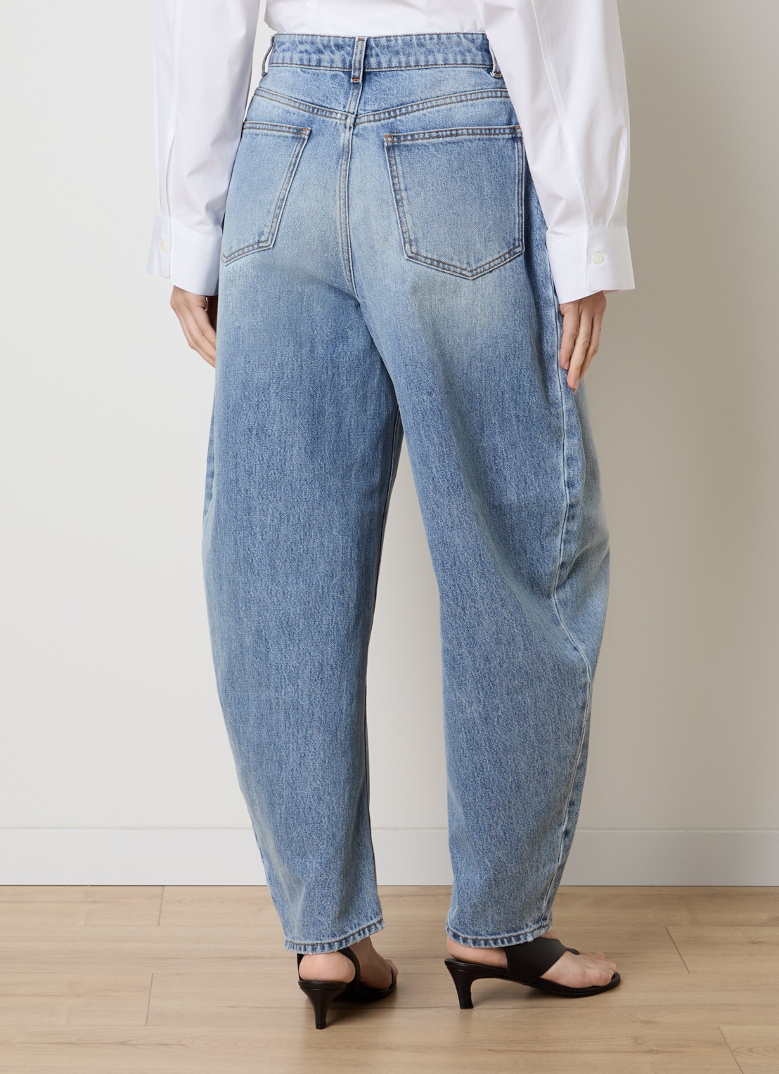 Róhe High waist balloon fit jeans met medium wassing - achterkant 6 indigo