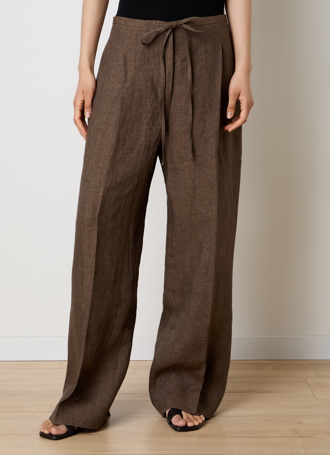 Róhe High waist wide fit pantalon van linnen met strikceintuur - detail 4 lichtbruin