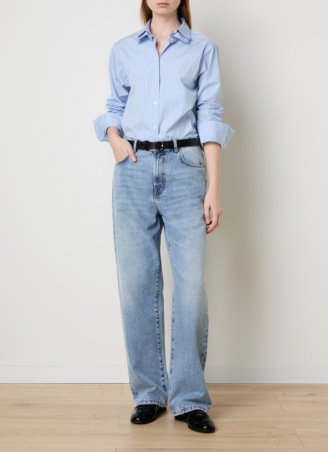 Róhe Low waist loose fit jeans met steekzakken - voorkant 6 indigo