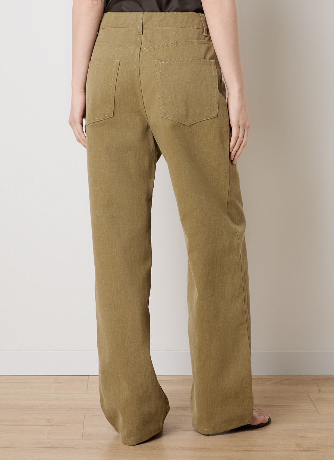 Róhe Mid waist wide leg jeans met gekleurde wassing - achterkant 6 mosterd