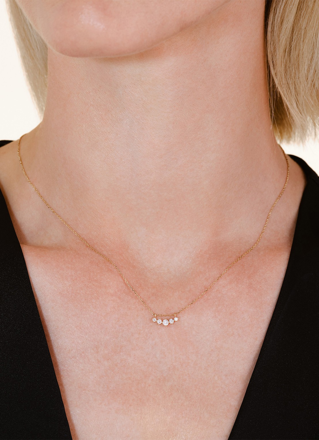 Rosefield 5 Stone ketting van 14 karaat geelgoud - voorkant 5 goud