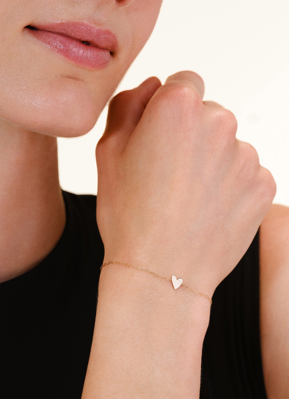 Rosefield Plain Heart armband van 14 karaat geelgoud - voorkant 5 goud