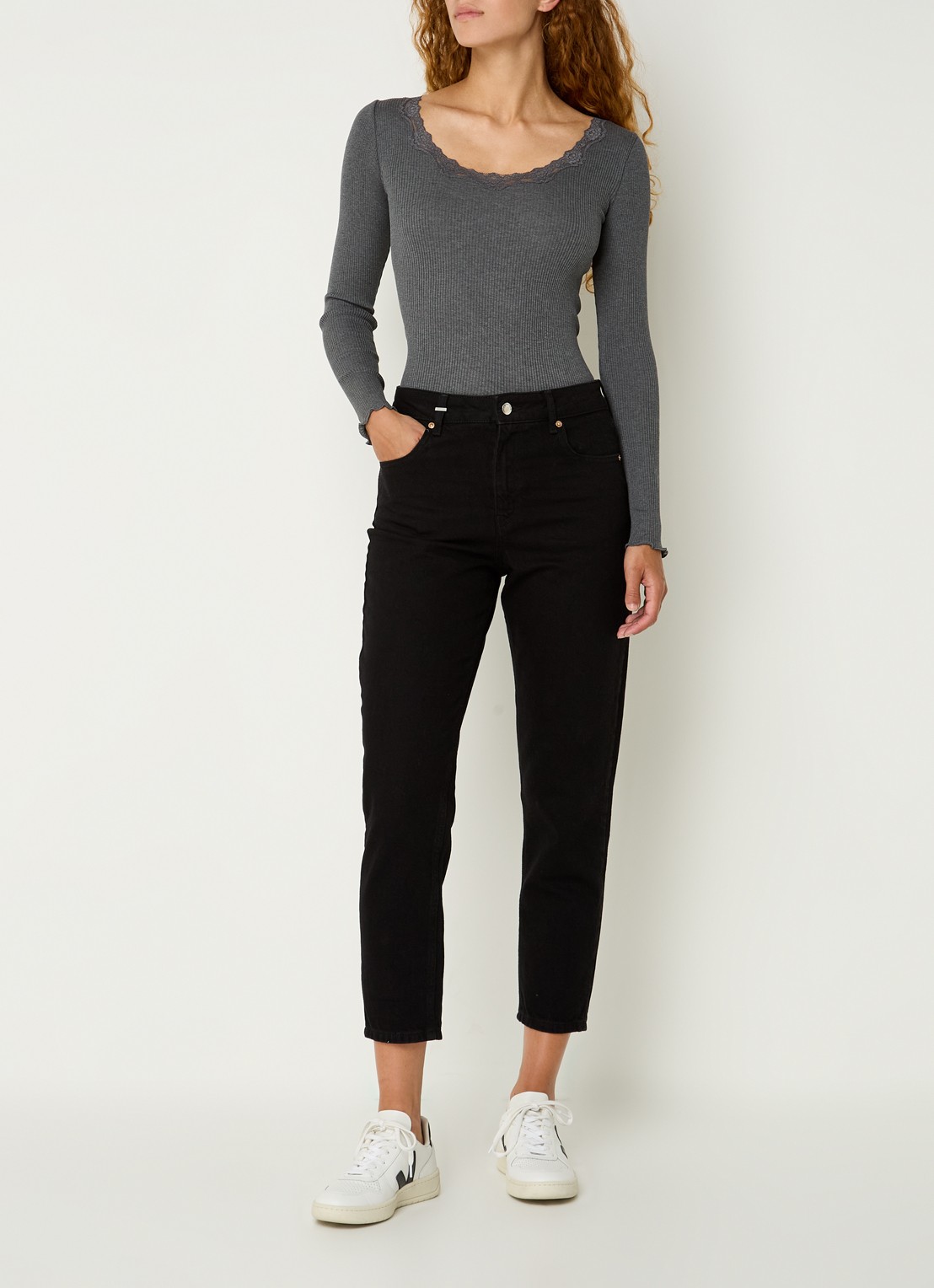 Rosemunde Babette longsleeve in zijdeblend met details van kant - voorkant 4 donkergrijs