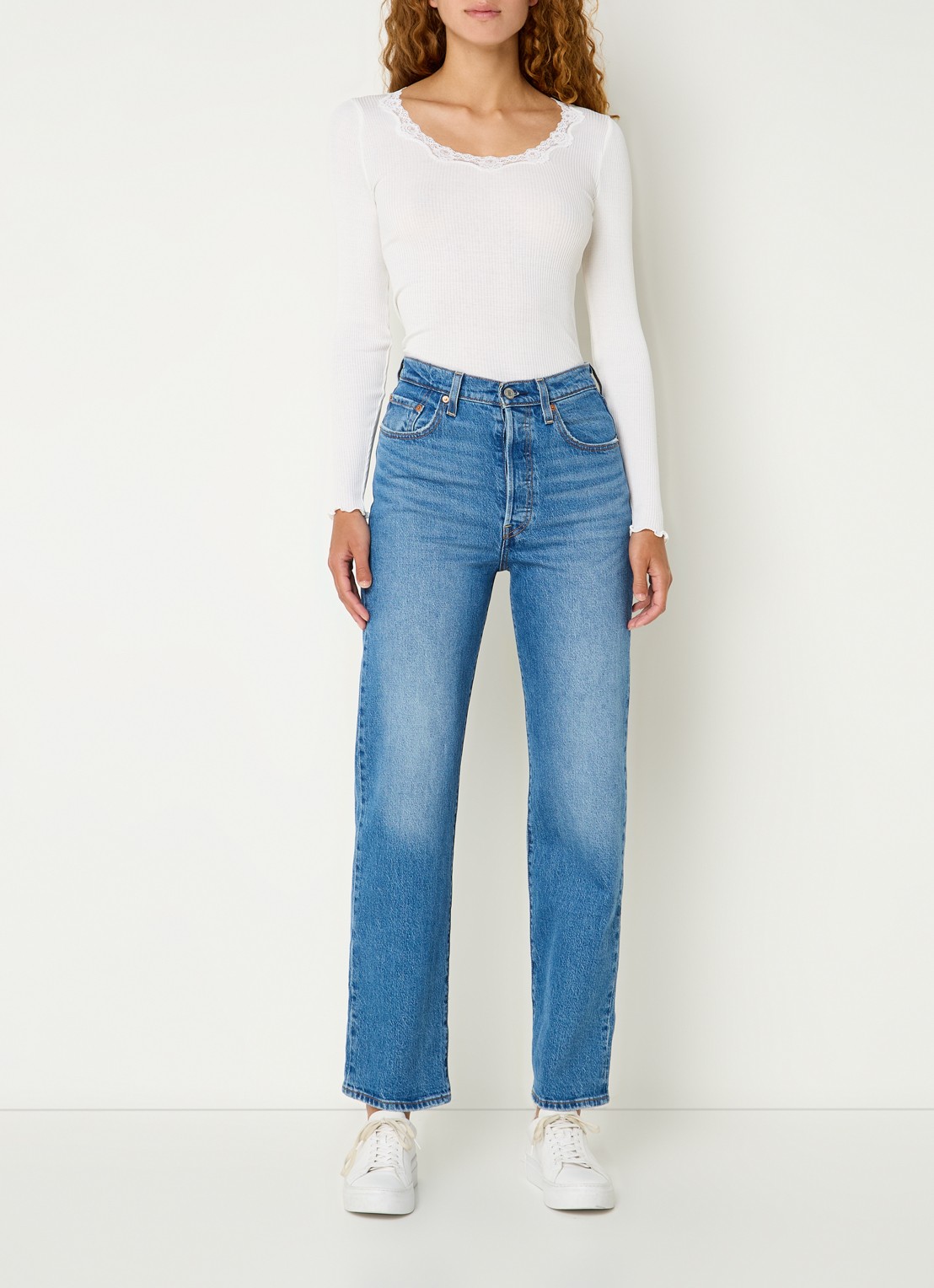 Rosemunde Babette longsleeve in zijdeblend met details van kant - voorkant 3 gebroken wit