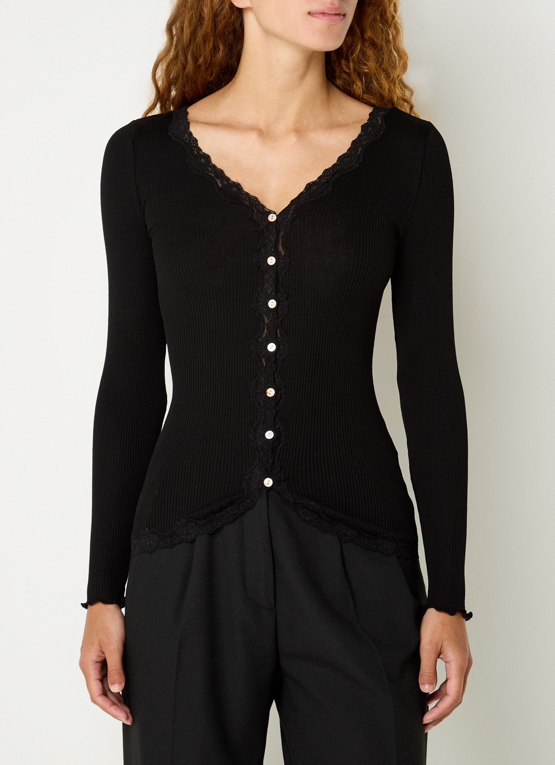 Rosemunde Babette ribgebreid vest in zijdeblend met details van kant - detail 3 zwart
