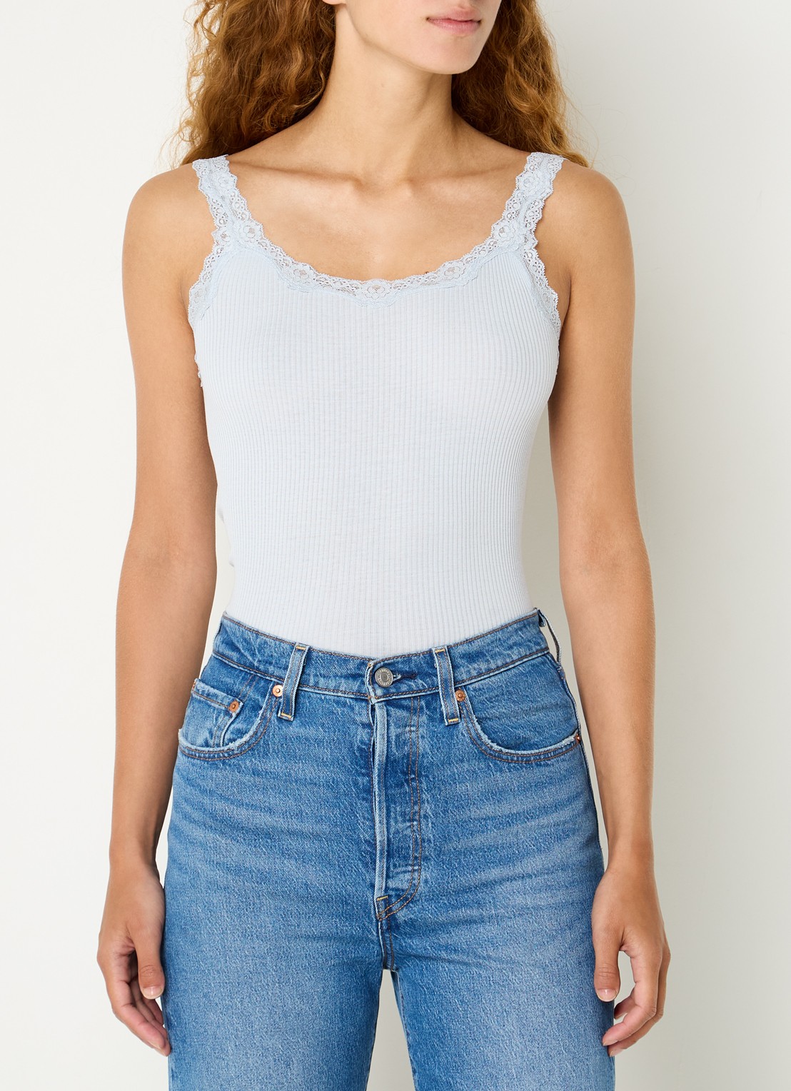 Rosemunde Babette tanktop in zijdeblend met kant - detail 4 lichtblauw