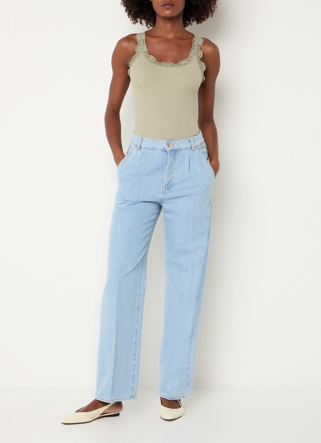 Rosemunde Babette tanktop in zijdeblend met kant - voorkant 4 olijfgroen
