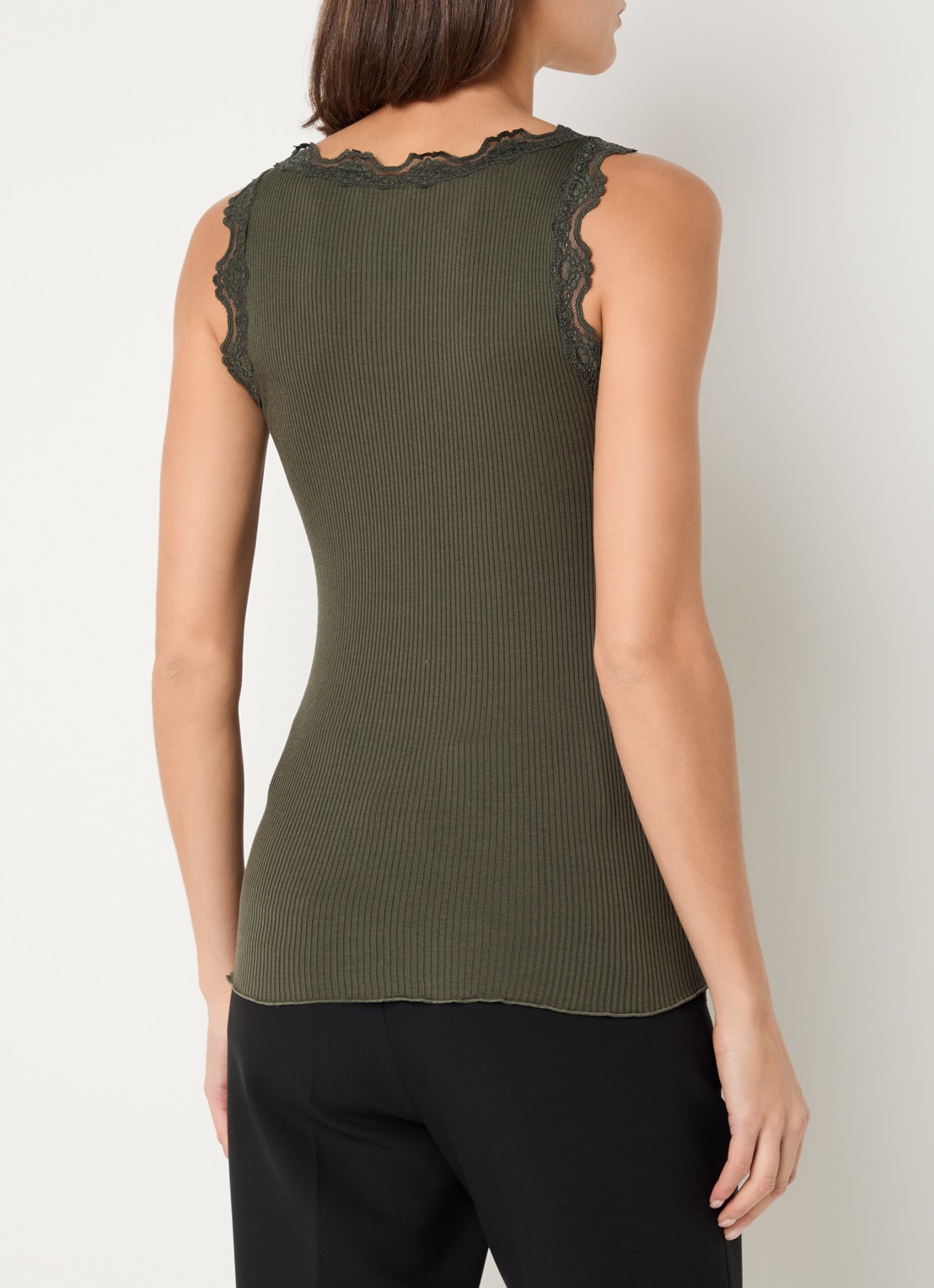 Rosemunde Babette tanktop in zijdeblend met kant - achterkant bronsgroen