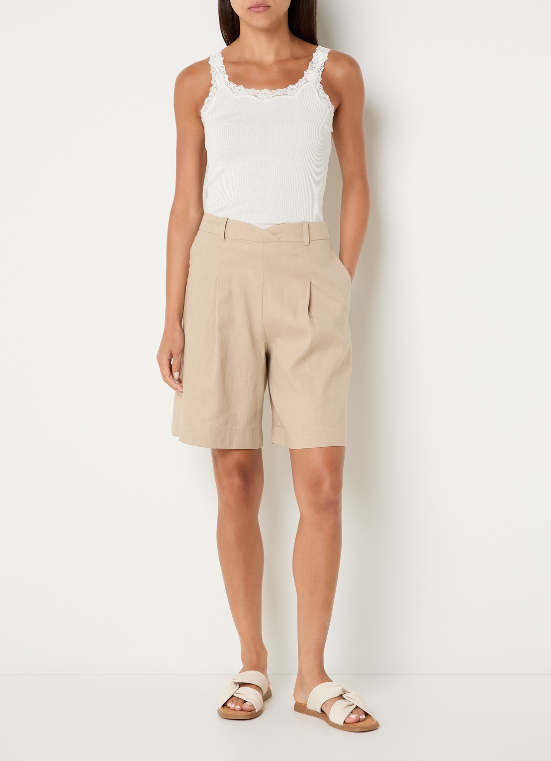 Rosemunde Babette tanktop in zijdeblend met kant - voorkant 2 ivoor