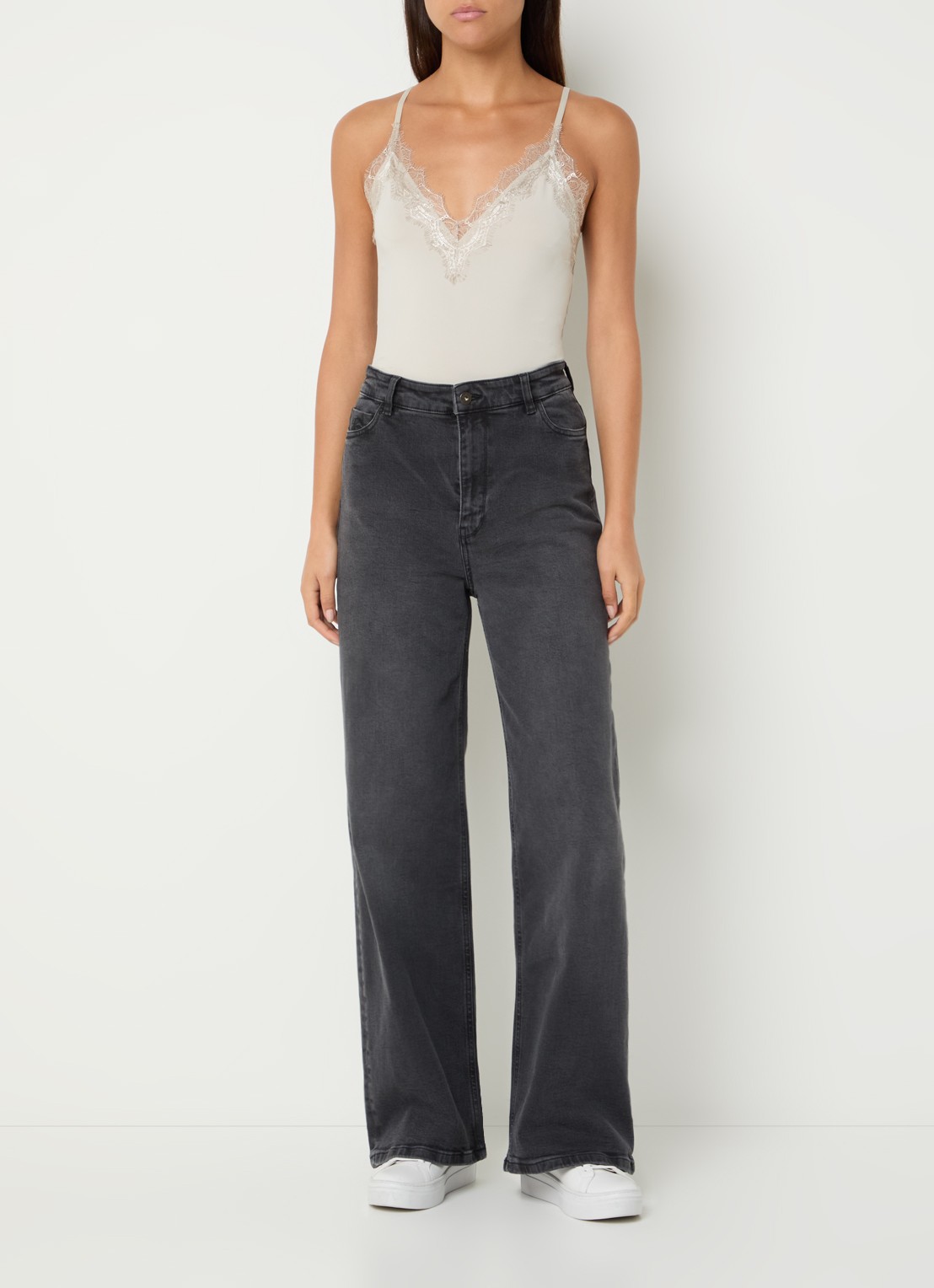 Rosemunde Billie spaghettitop met details van kant - voorkant 4 beige