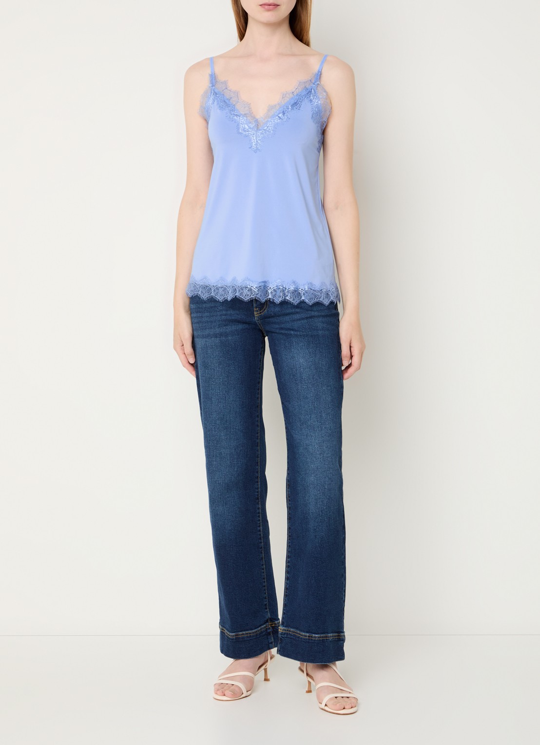 Rosemunde Billie spaghettitop met details van kant - voorkant 2 middenblauw