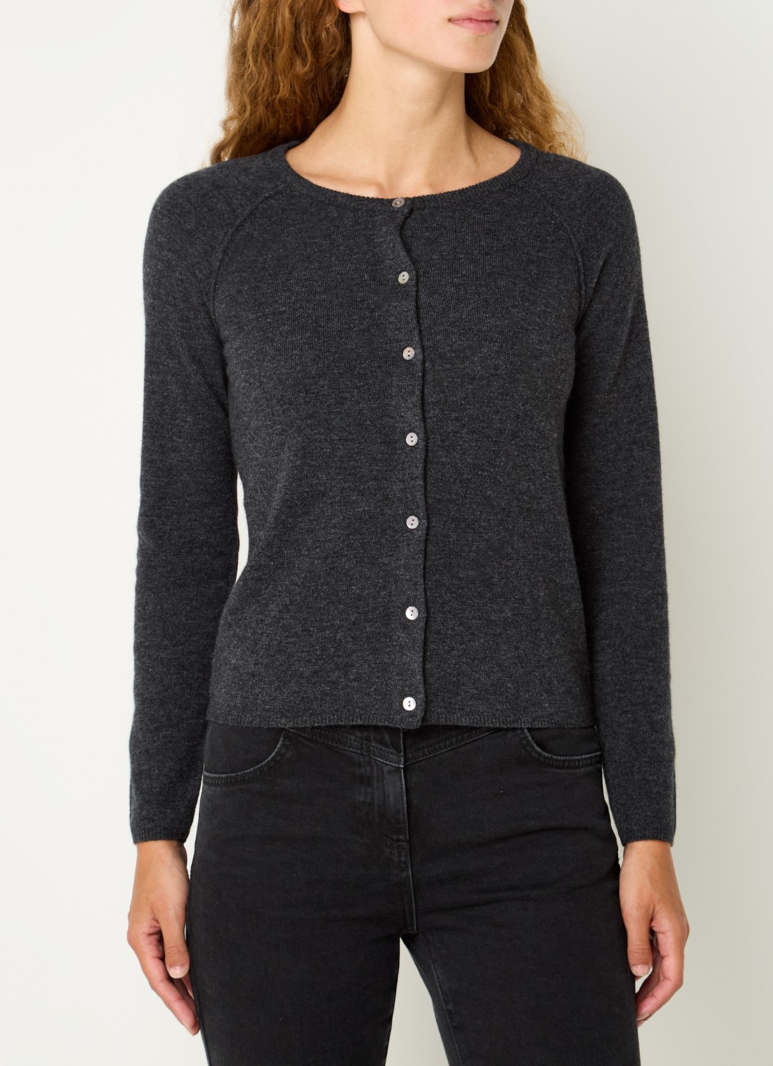 Rosemunde Fijngebreid vest in kasjmierblend  - detail donkergrijs