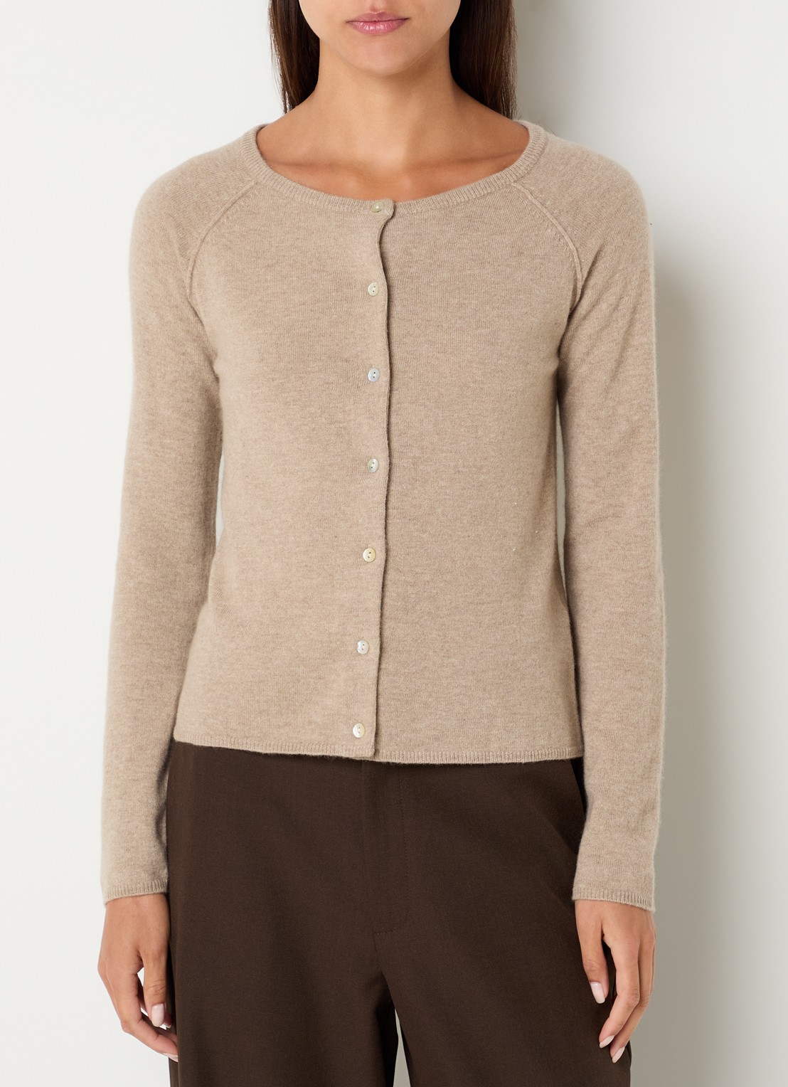 Rosemunde Fijngebreid vest in kasjmierblend  - detail beige
