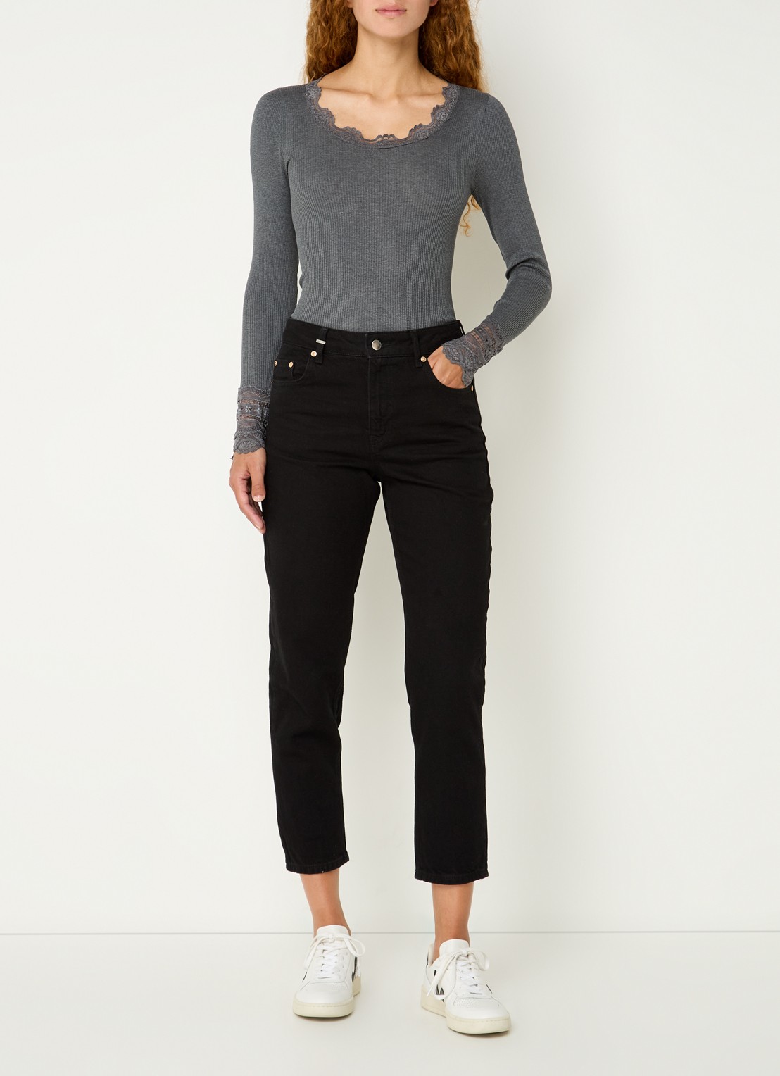 Rosemunde Longsleeve in zijdeblend met structuur en details van kant - voorkant 3 donkergrijs
