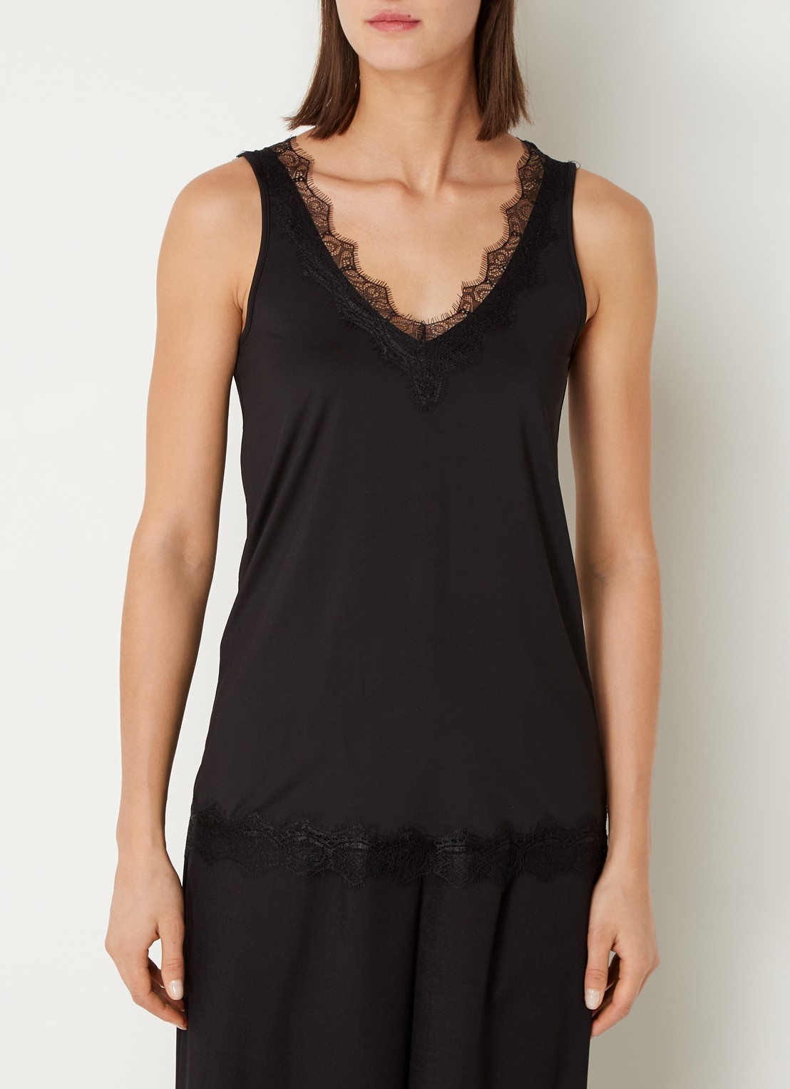 Rosemunde Tanktop met V-hals en kant - detail zwart