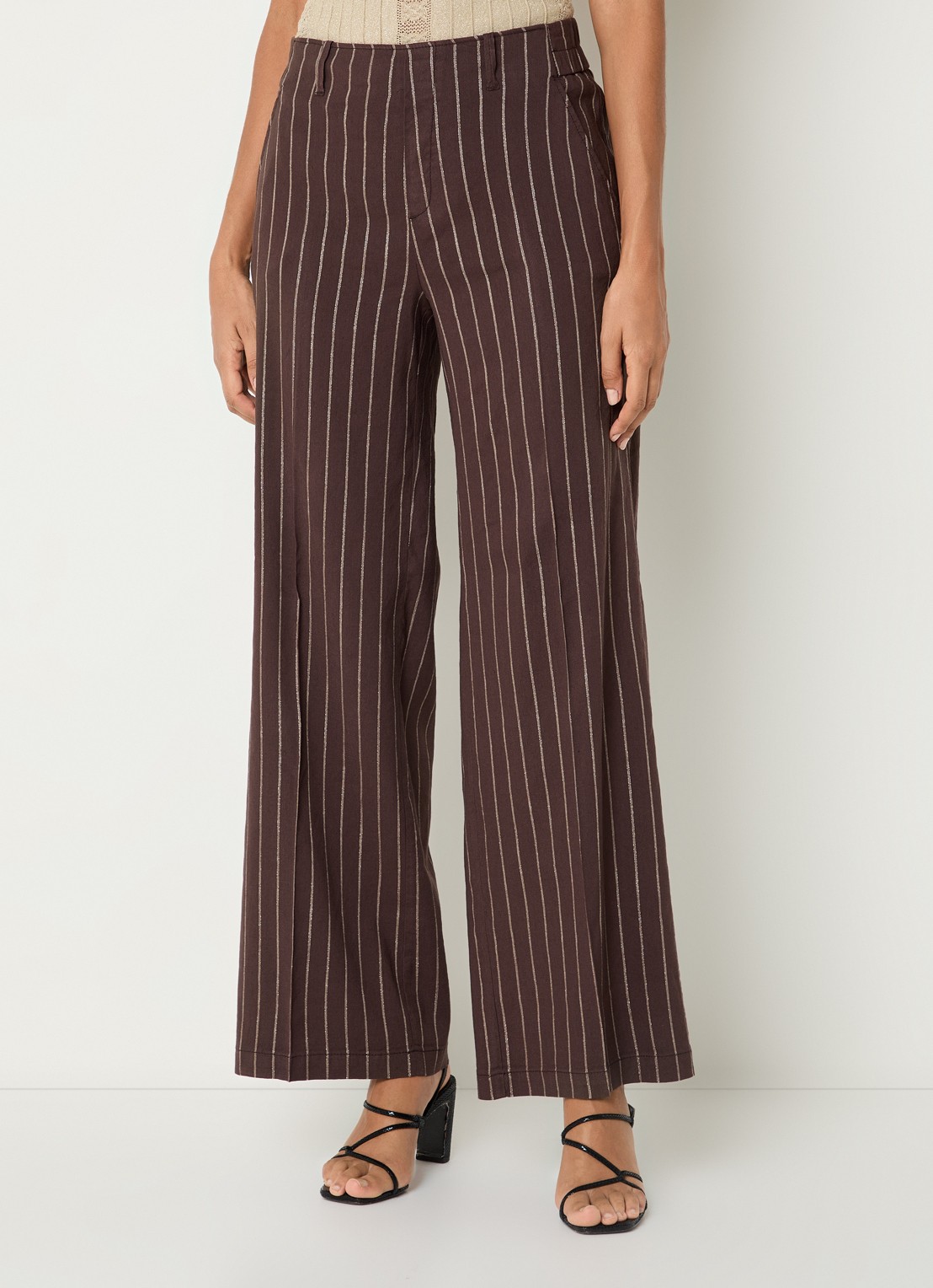 Rosner Studio High waist wide fit pantalon met streepprint en lurex - detail donkerbruin