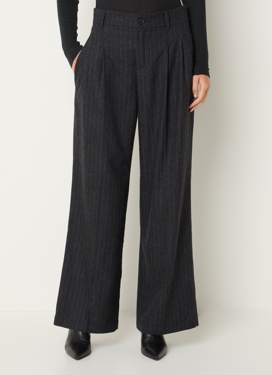 Rosner Studio Mara high waist wide fit pantalon in wolblend met streepprint - detail 2 donkerblauw