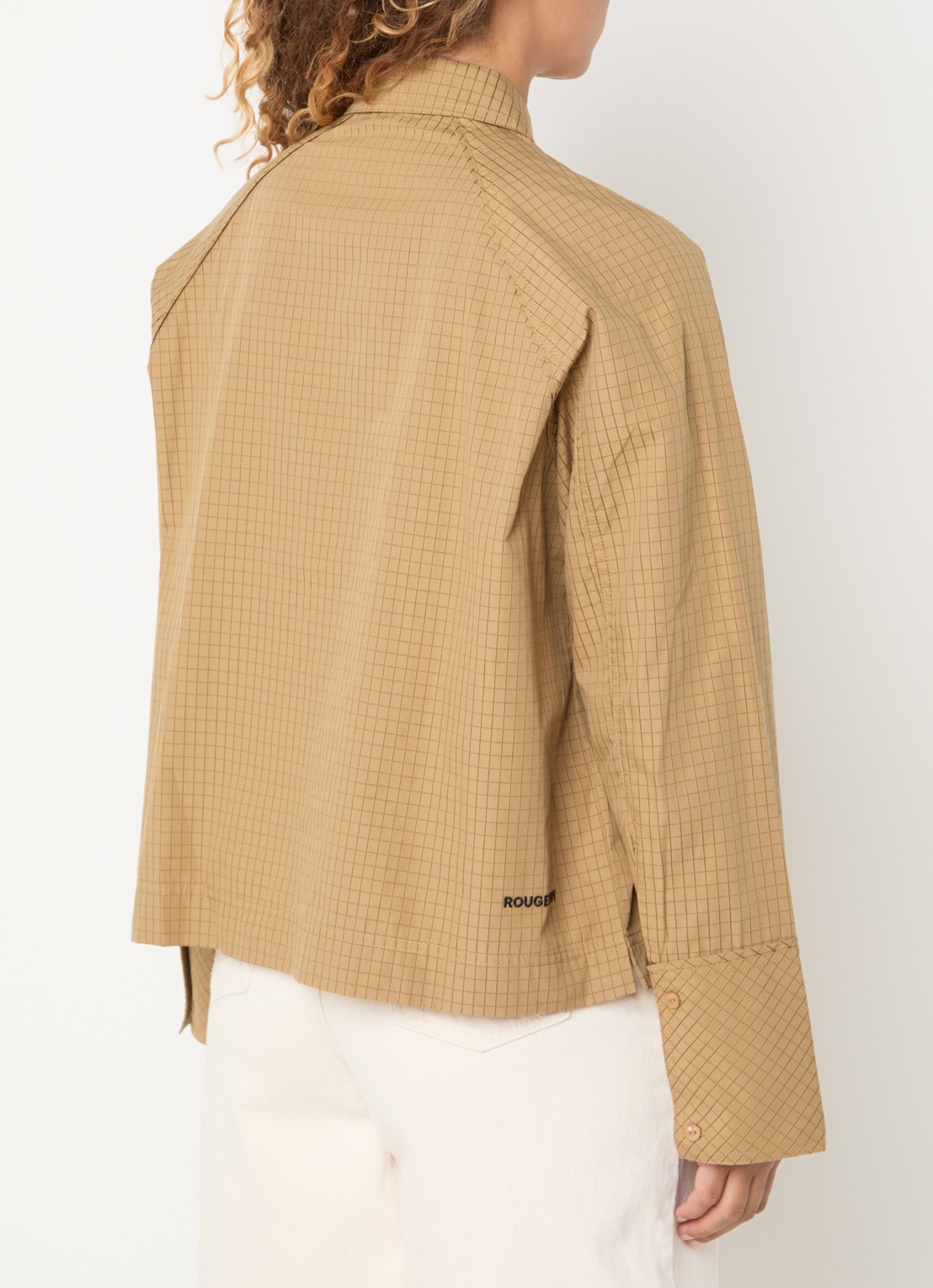 ROUGE EDIT Blouse met ruitdessin en logoborduring - achterkant 4 camel