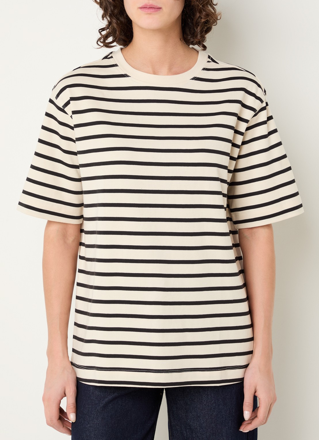 ROUGE EDIT Nima T-shirt met streepprint - detail 3 beige