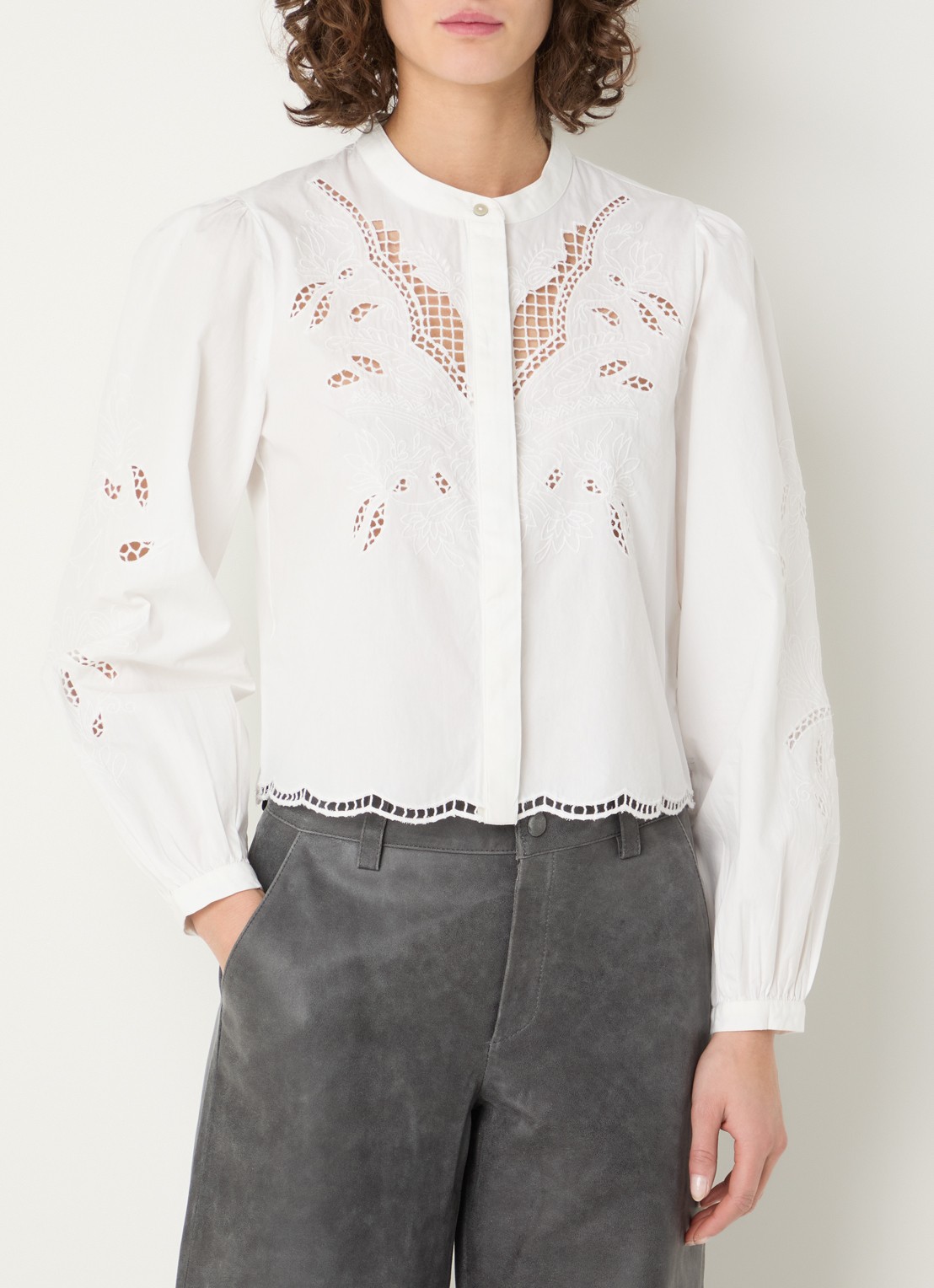 ROUGE EDIT Rouirmelin blouse met broderie - detail 3 ivoor