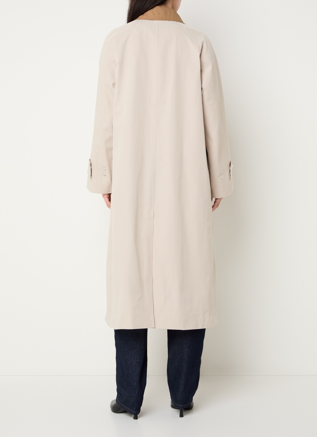 ROUGE EDIT Roulianne trenchcoat met klepzakken  - achterkant 2 beige