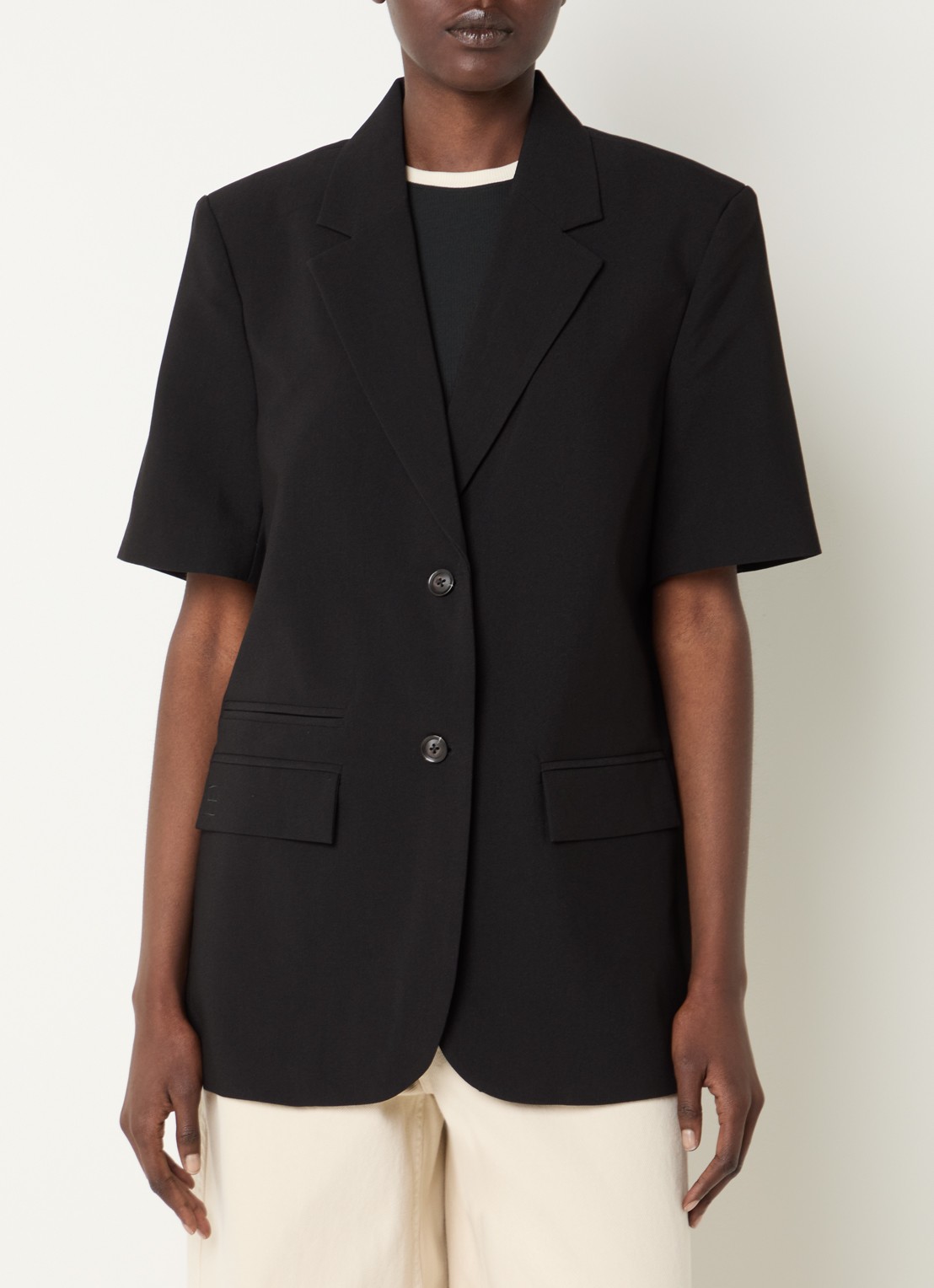 ROUGE EDIT Roulya blazer met klepzakken - detail zwart