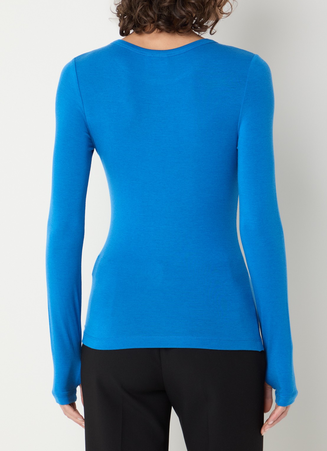 ROUGE EDIT Roumaple longsleeve in wolblend - achterkant 2 blauw