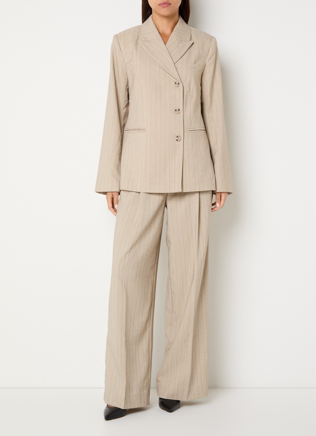 ROUGE EDIT Saga blazer met krijtstreep en steekzakken - voorkant 4 beige