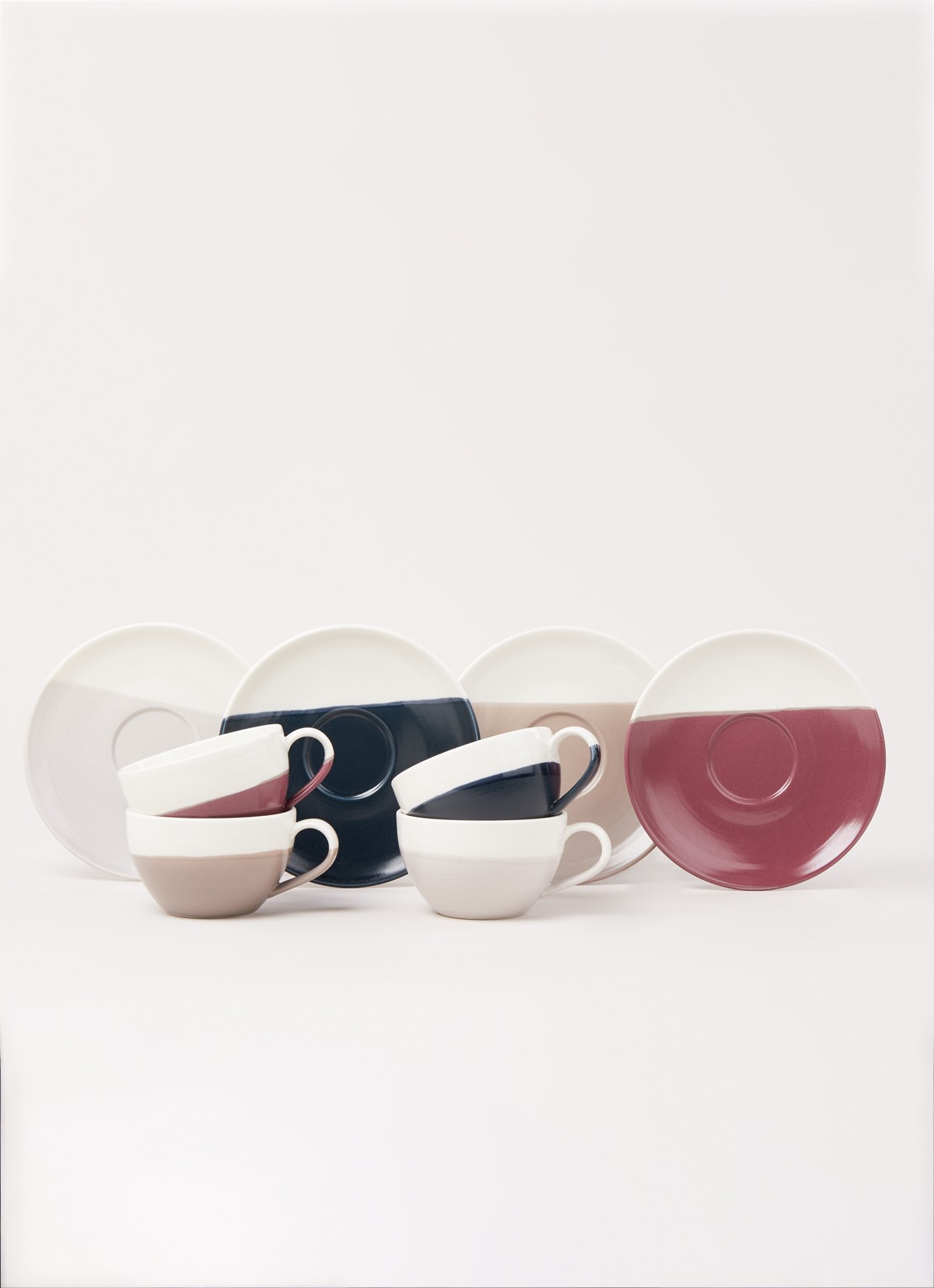Royal Doulton Coffee Studio cappuccino kop en schotel 25,5 cl set van 4 - voorkant 2 wit