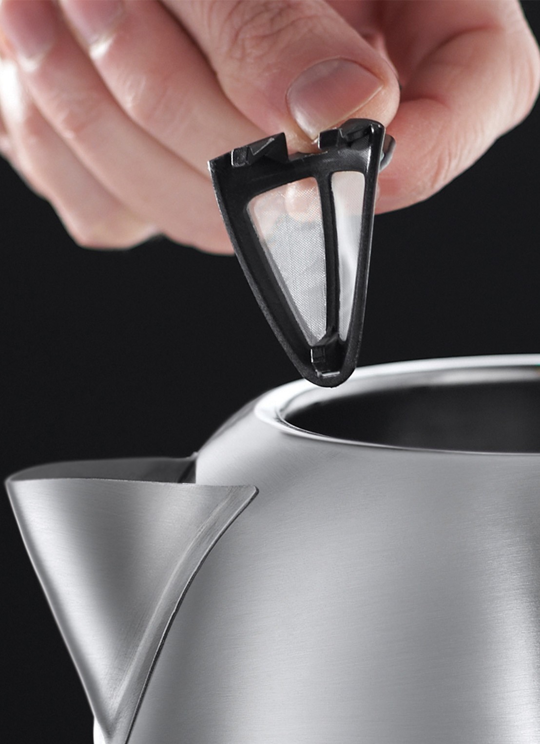 Russell Hobbs Adventure waterkoker 1,7 liter - detail zilver