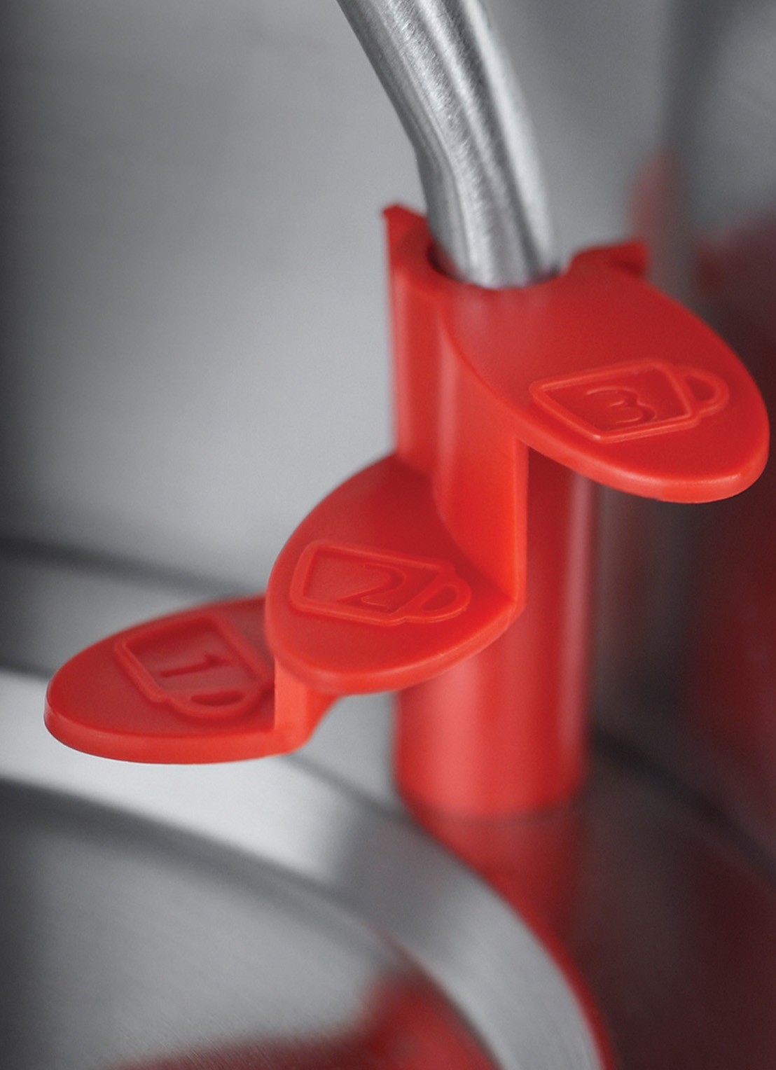 Russell Hobbs Adventure waterkoker 1,7 liter - detail 3 zilver