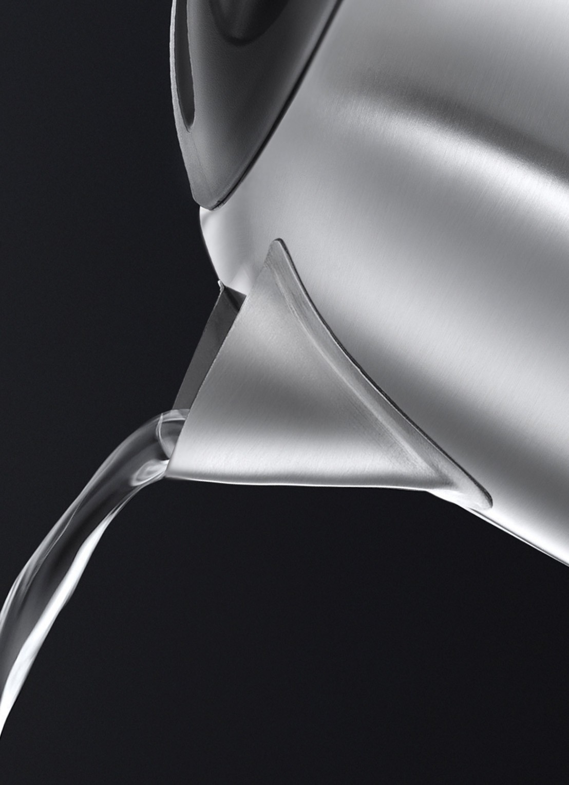 Russell Hobbs Adventure waterkoker 1,7 liter - detail 4 zilver