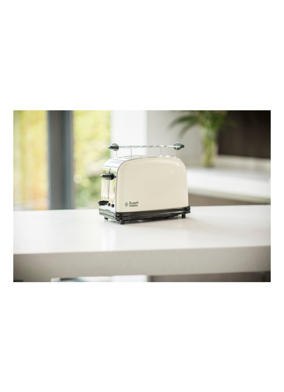 Russell Hobbs Colours Plus Classic broodrooster 2-slots - voorkant 3 creme
