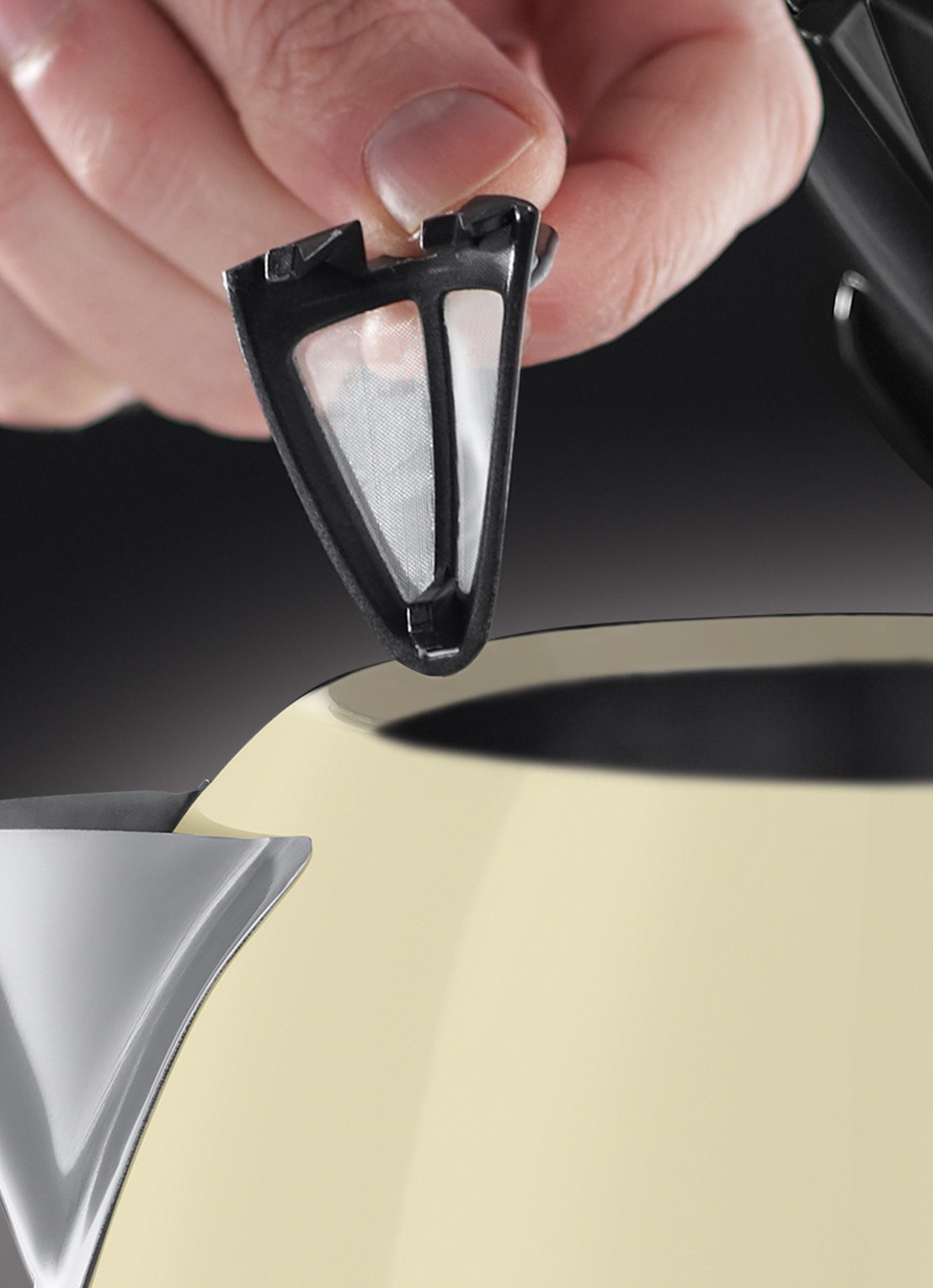 Russell Hobbs Colours Plus waterkoker 1,7 liter 20415-70 - detail 2 creme