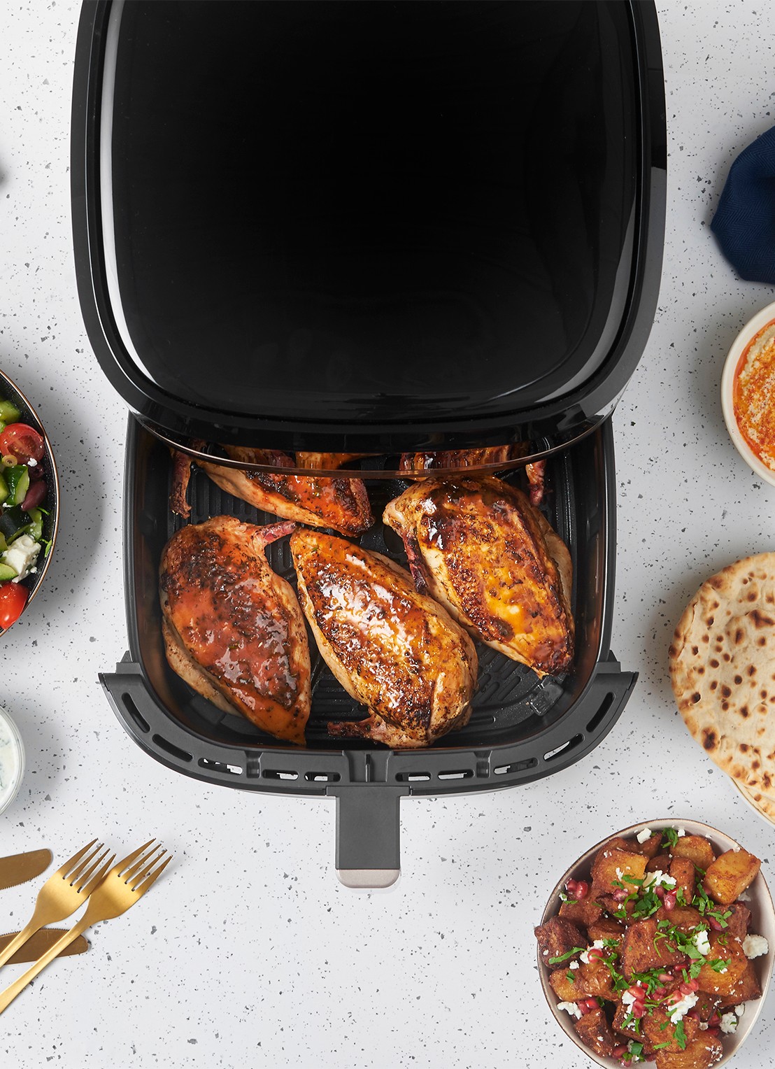 Russell Hobbs Satisfry airfryer 5,5 liter 27620-56 - detail 3 zwart