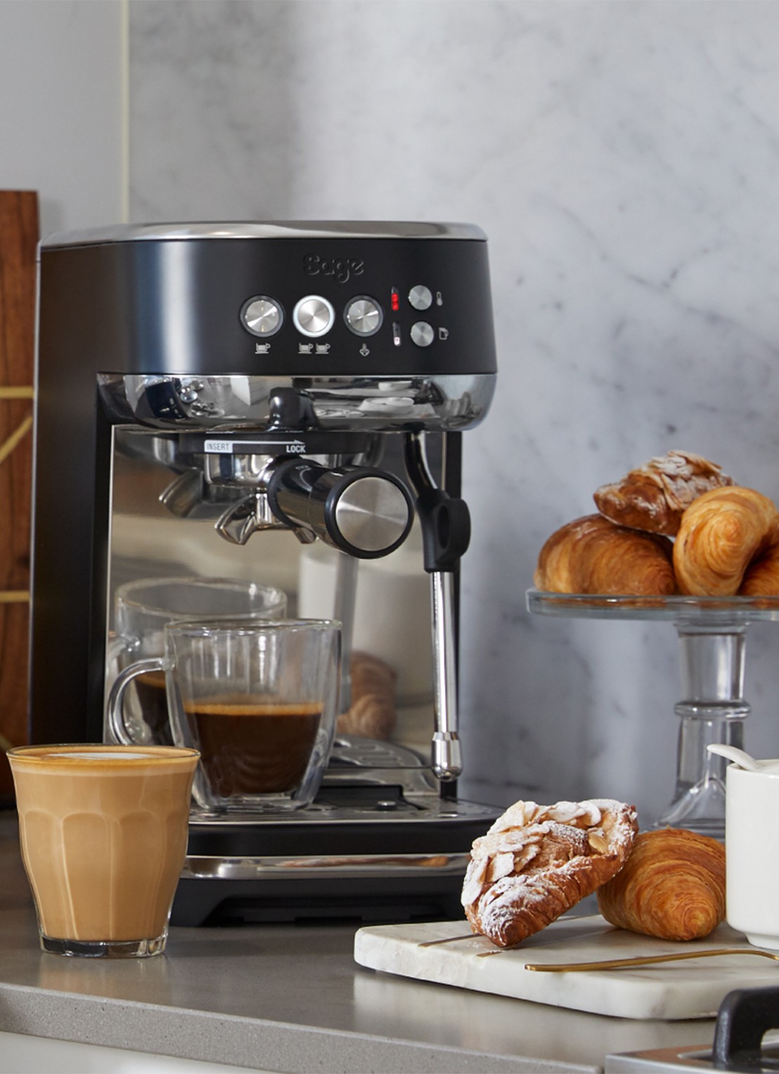 Sage The Bambino Plus espressomachine SES500BTR4 - voorkant 2 zwart
