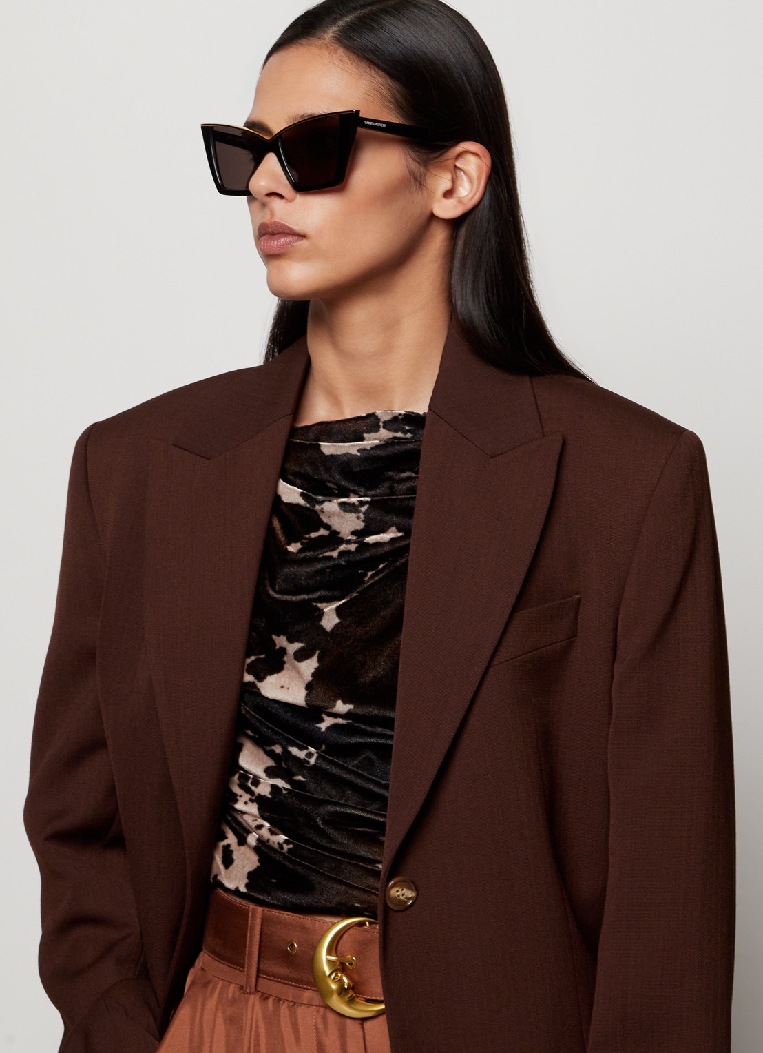 Saint Laurent Cat Eye zonnebril SL 570 - voorkant 2 zwart