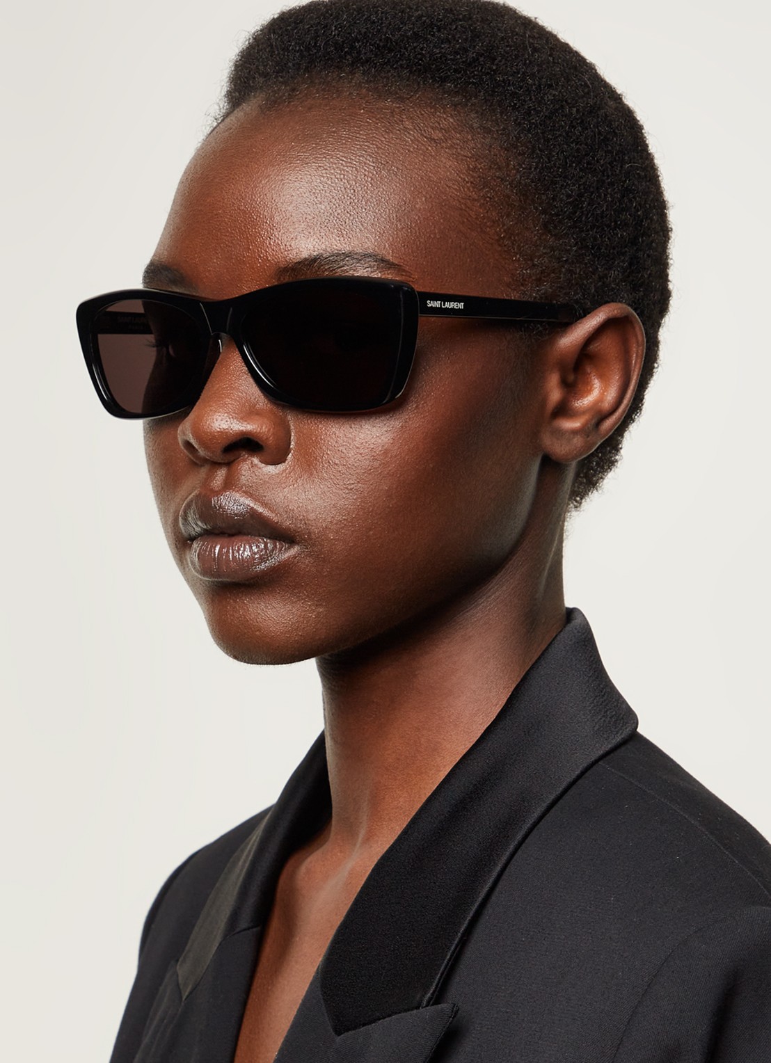 Saint Laurent Cat Eye zonnebril SL613 - voorkant 2 zwart
