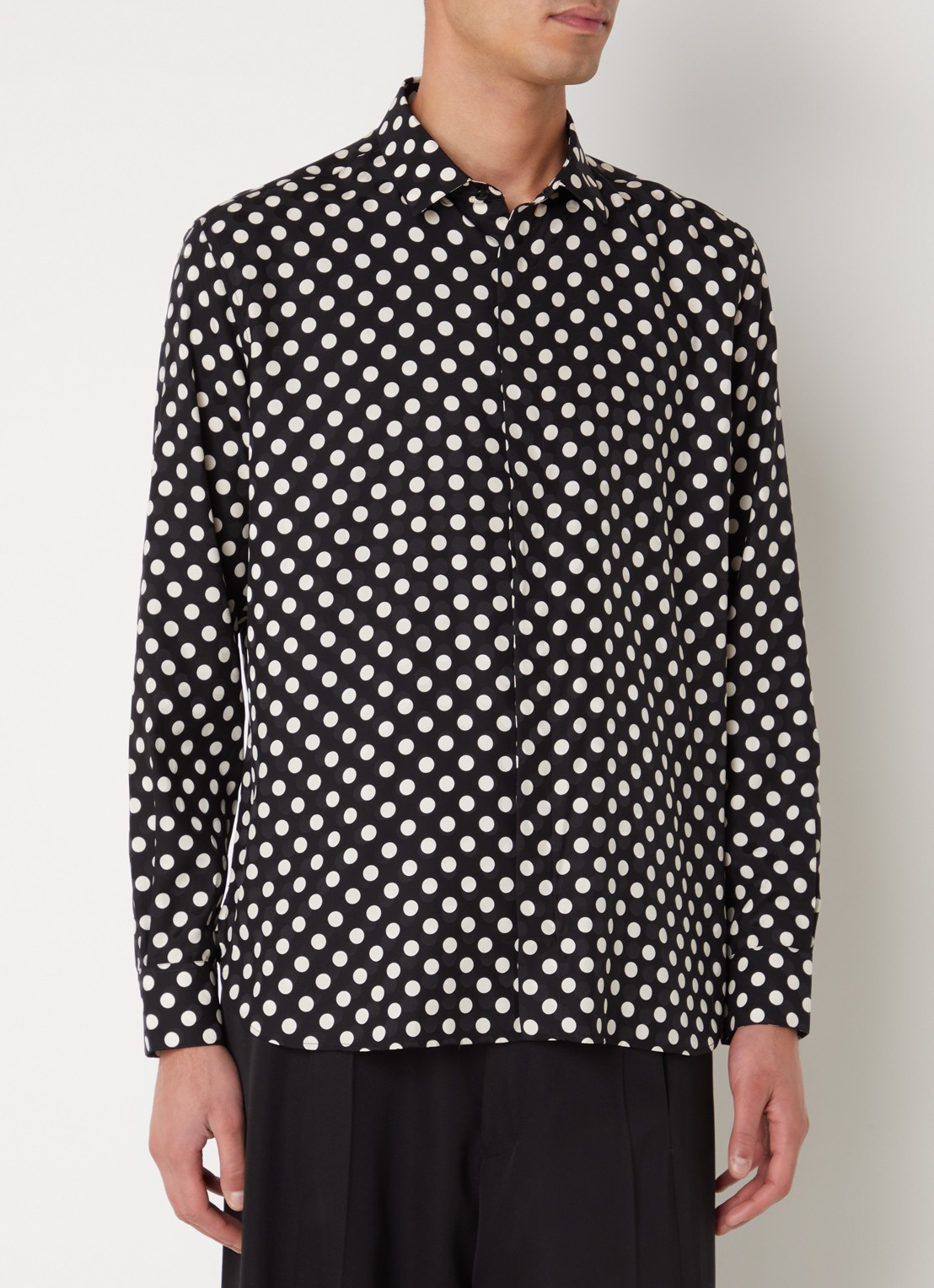 Saint Laurent Chemise regular fit overhemd van zijde met stippenprint  - detail 3 zwart