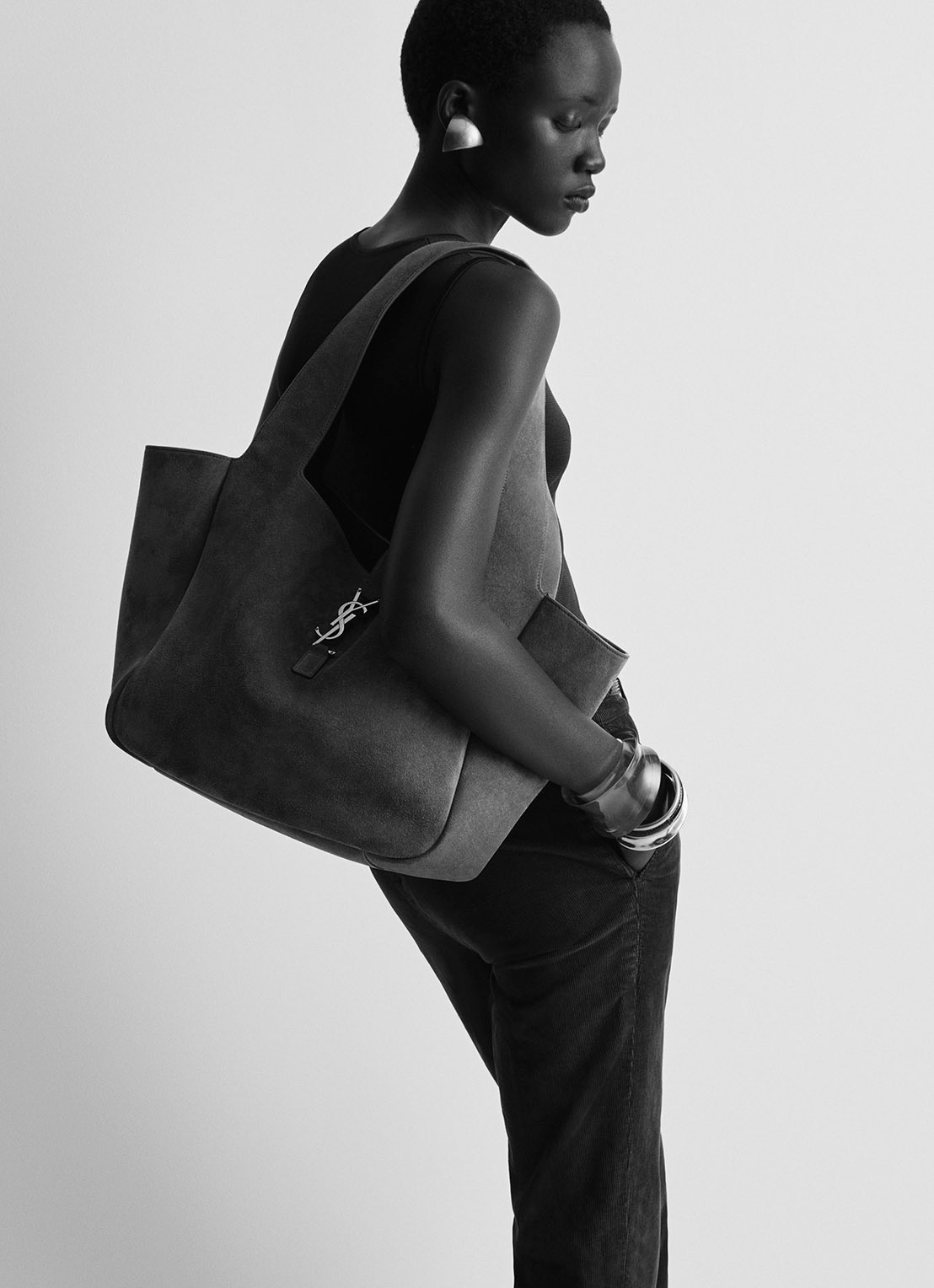 Saint Laurent Le 5 À 7 Bea shopper van kalfssuède - detail bruin