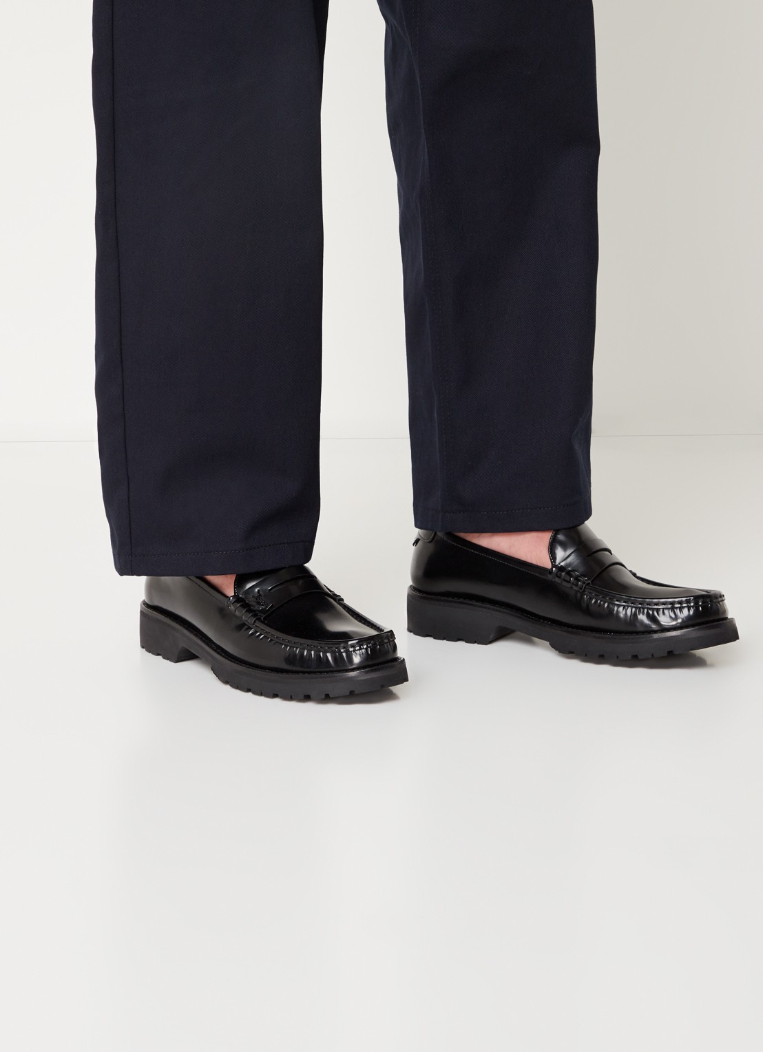 Saint Laurent Loafer van kalfsleer - voorkant 2 zwart