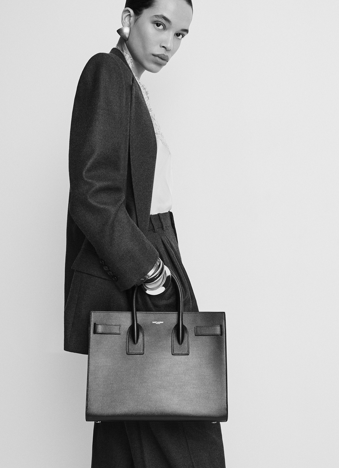 Saint Laurent Sac De Jour Small handtas van kalfsleer - detail grijs