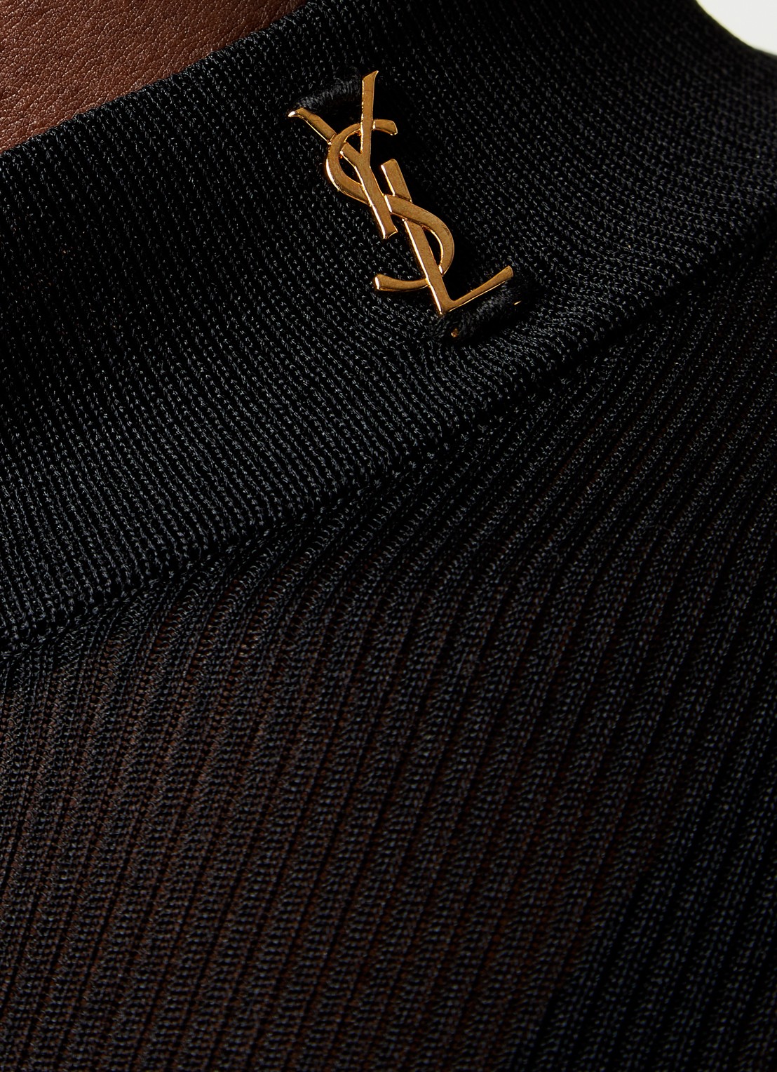 Saint Laurent Semi-transparante top van zijde met ribstructuur - detail 4 zwart