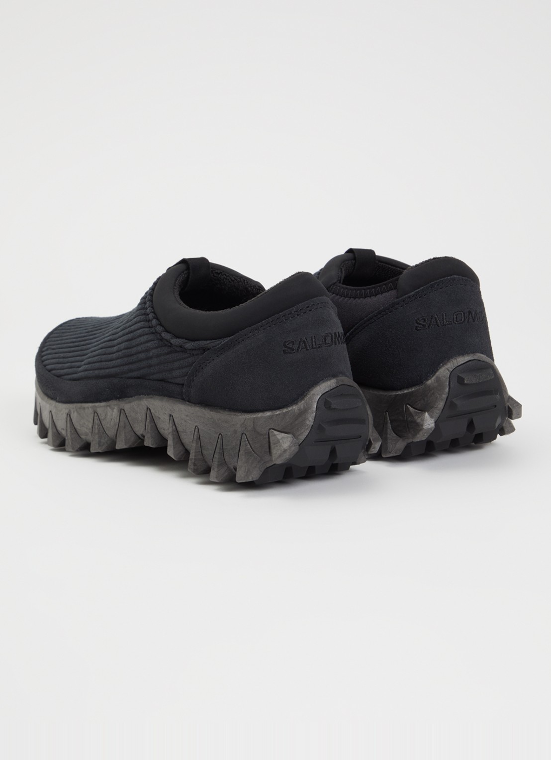 Salomon SnowClog instapper van corduroy met details van suède - achterkant 8 antraciet