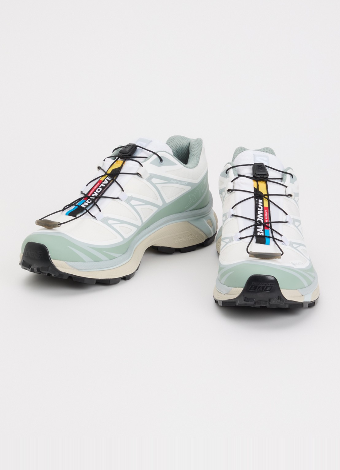 Salomon XT-6 GTX sneaker met mesh details - detail groen