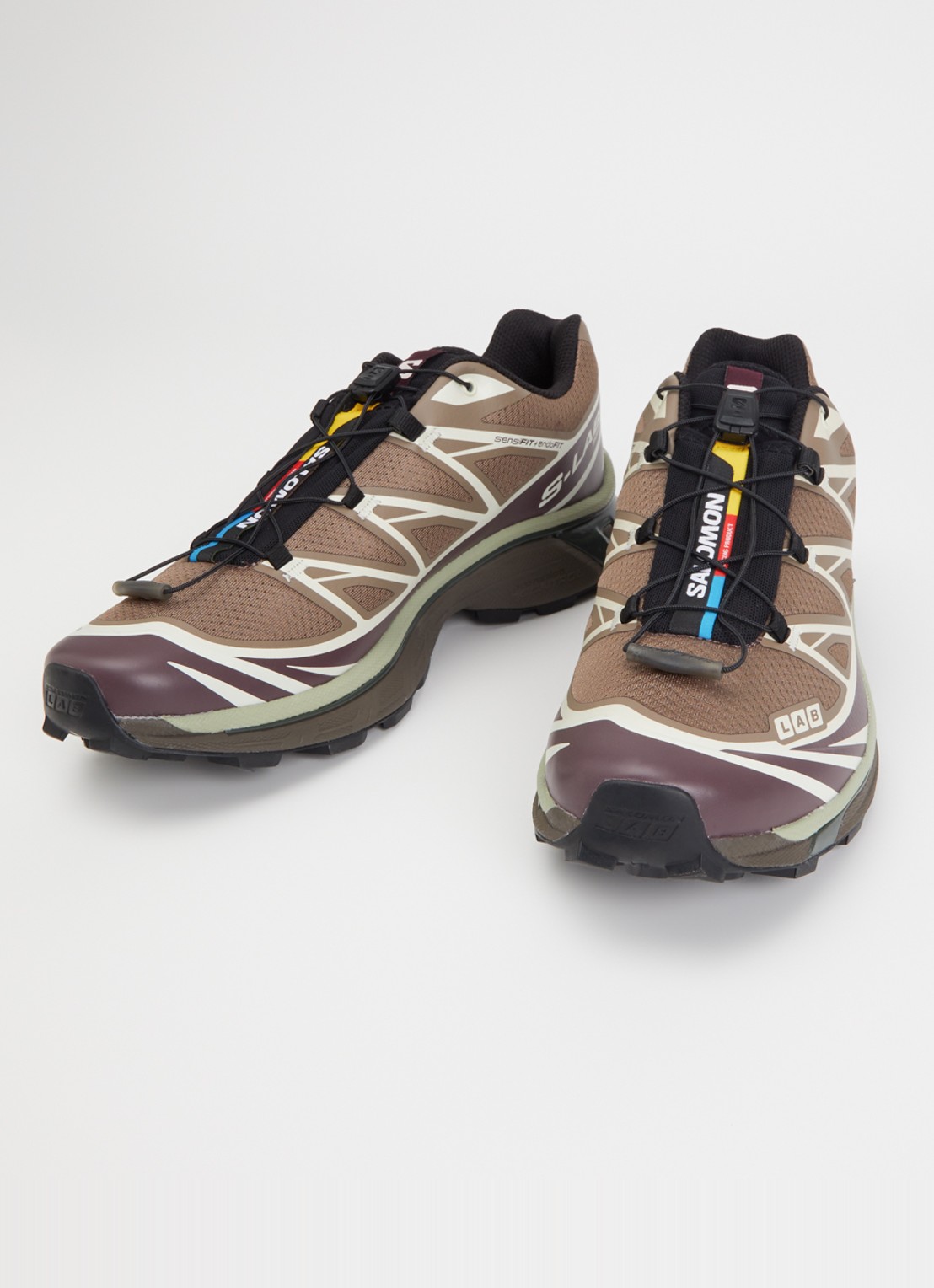 Salomon XT-6 sneaker met logo - detail lichtbruin