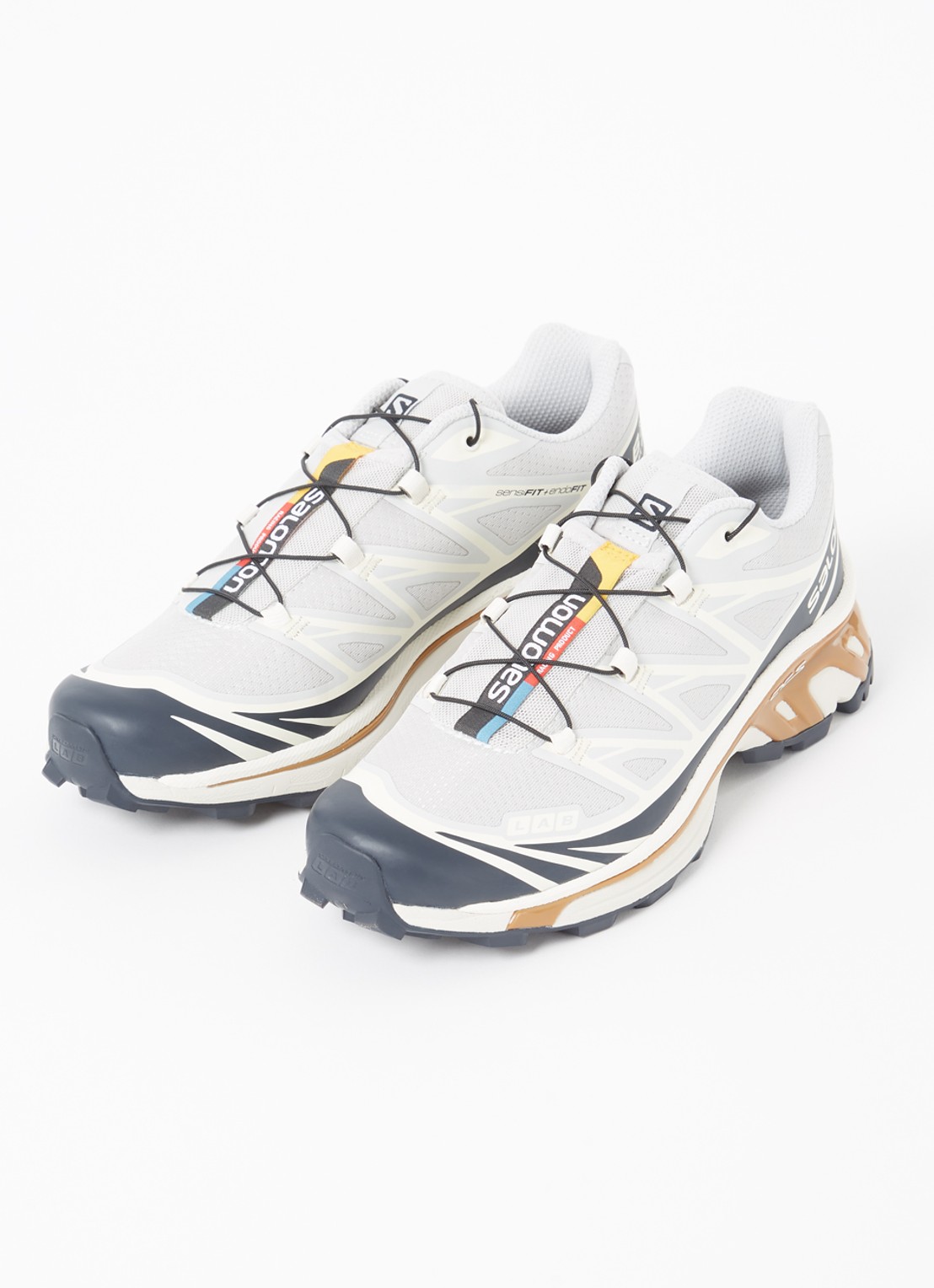Salomon XT-6 sneaker met mesh details  - detail lichtgrijs