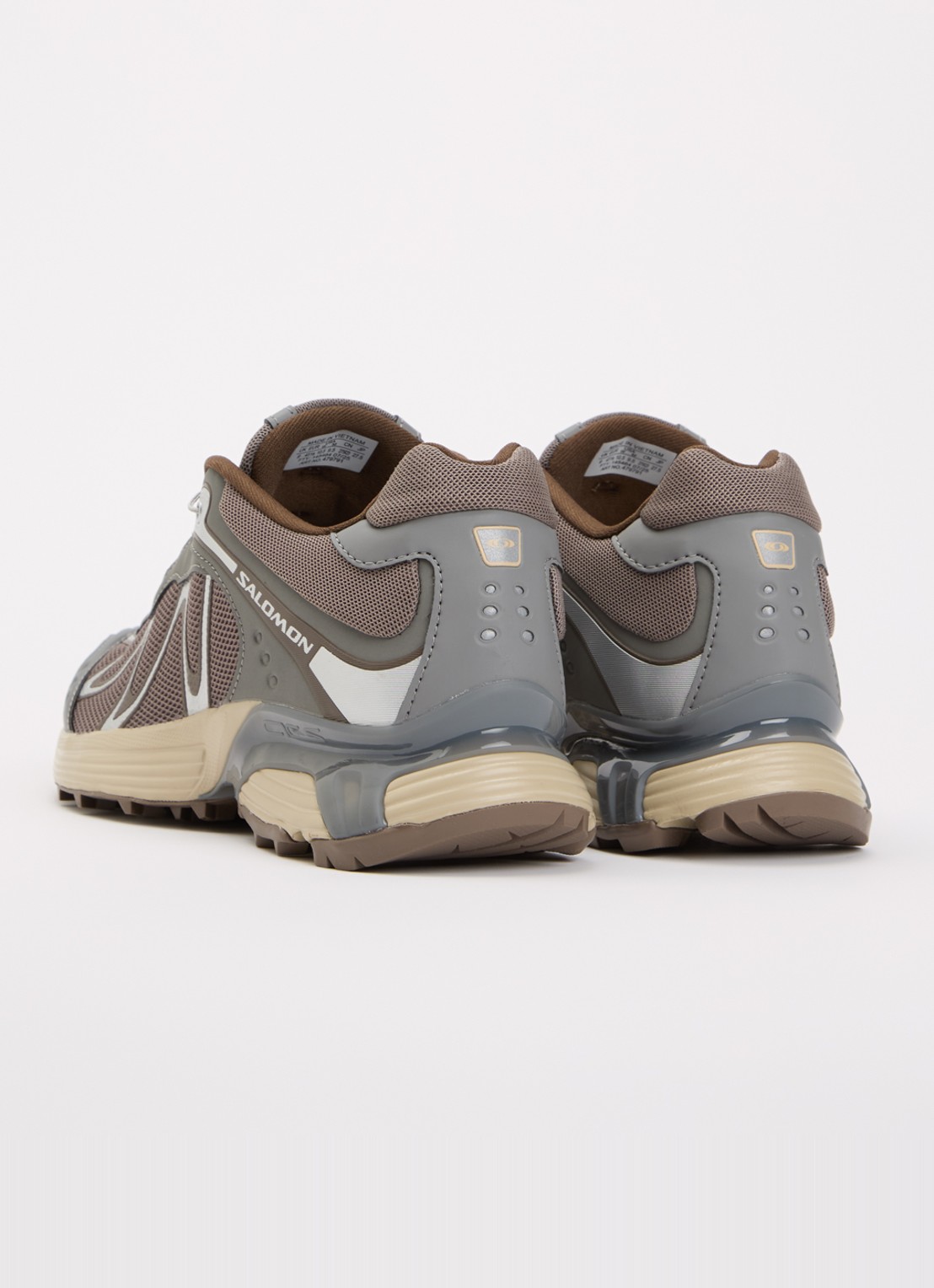 Salomon XT-Whisper sneaker met mesh details - achterkant 2 lichtbruin