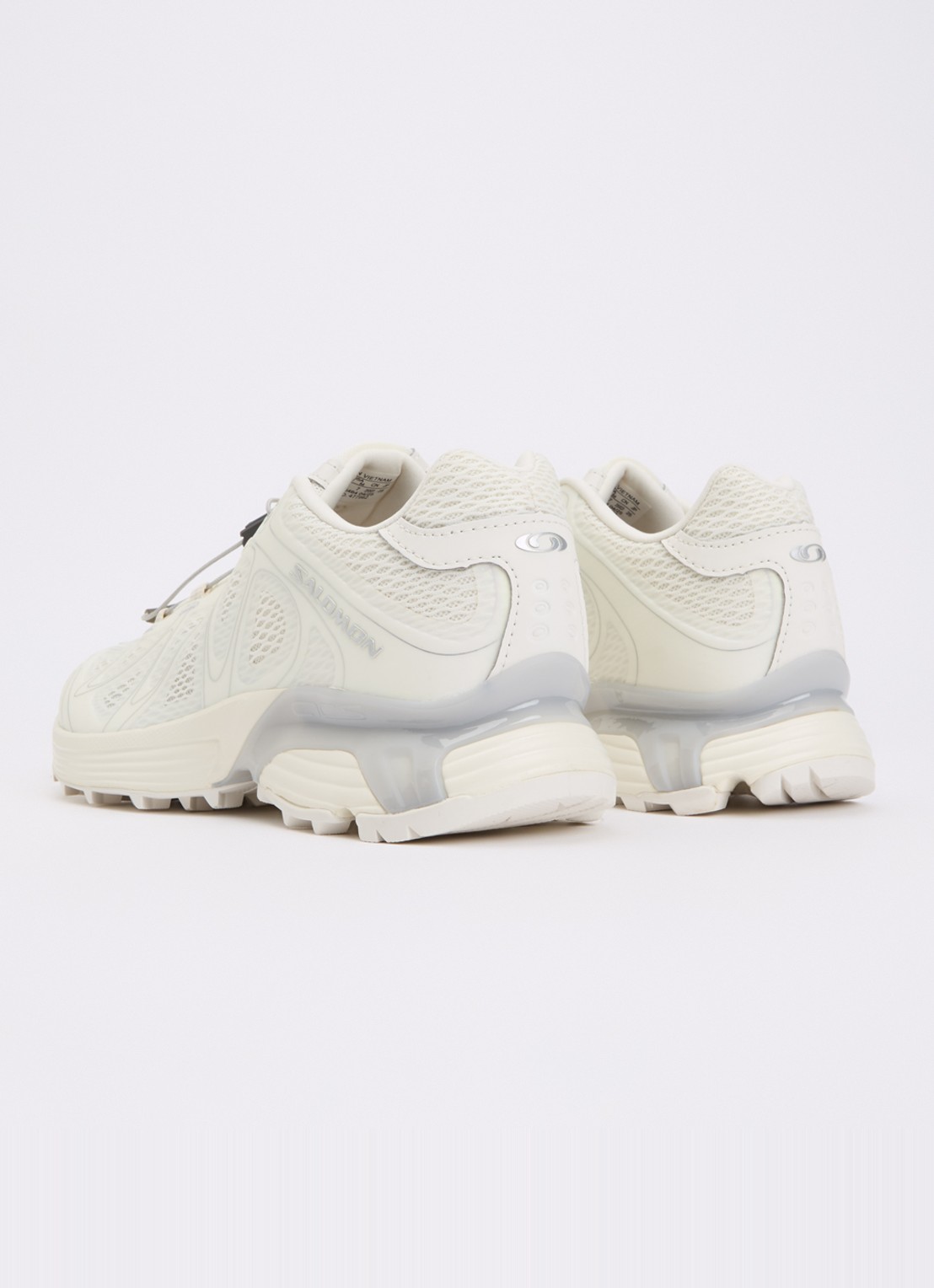 Salomon XT-Whisper Void sneaker met metallic finish - achterkant gebroken wit